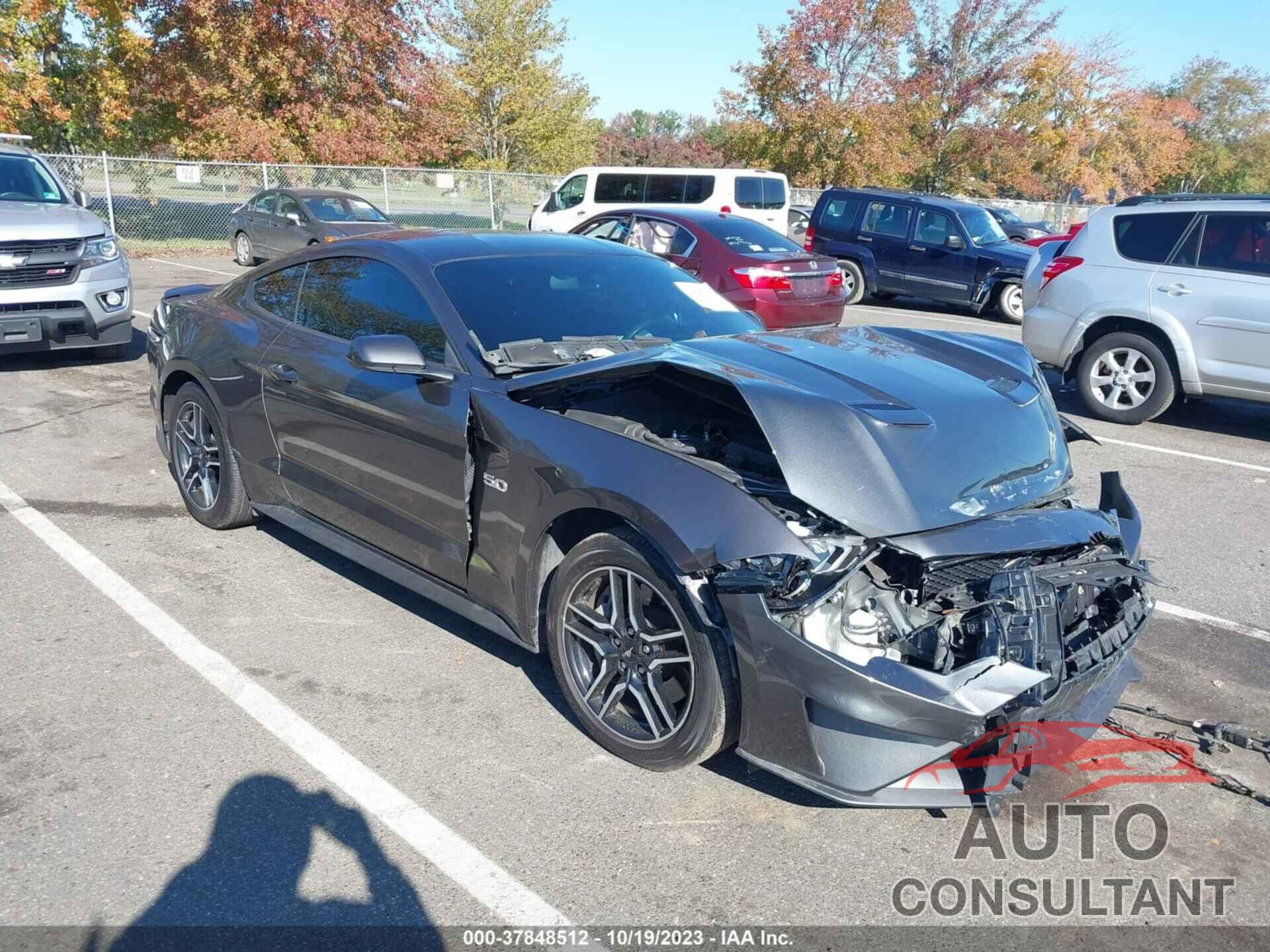 FORD MUSTANG 2018 - 1FA6P8CF5J5112520