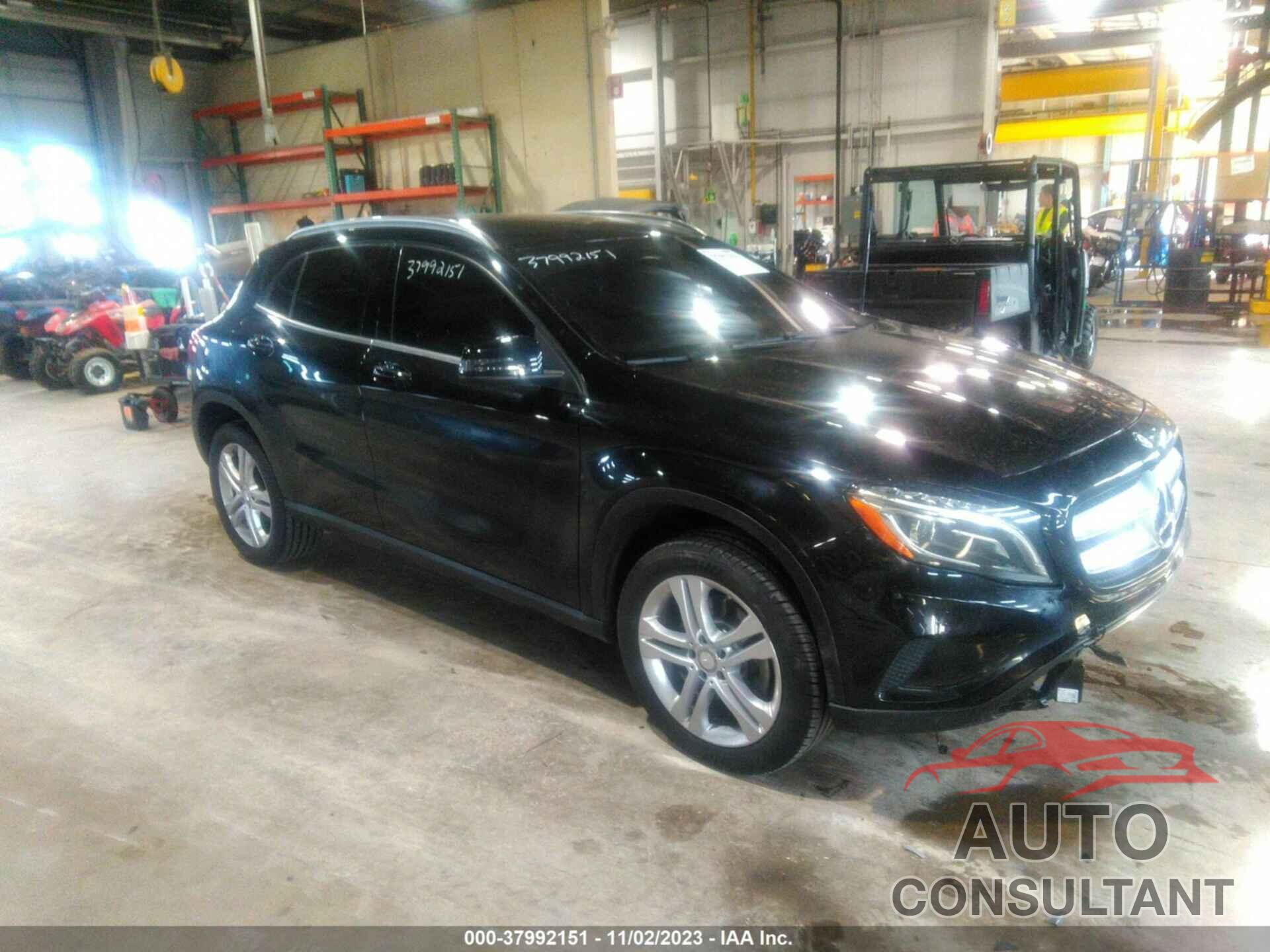 MERCEDES-BENZ GLA 250 2016 - WDCTG4GB7GJ252463