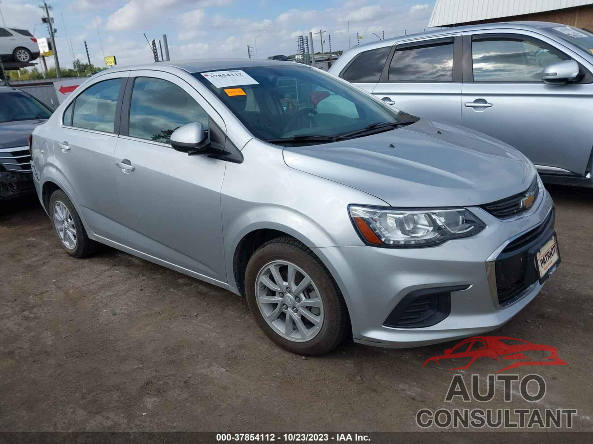 CHEVROLET SONIC 2020 - 1G1JD5SB2L4134566