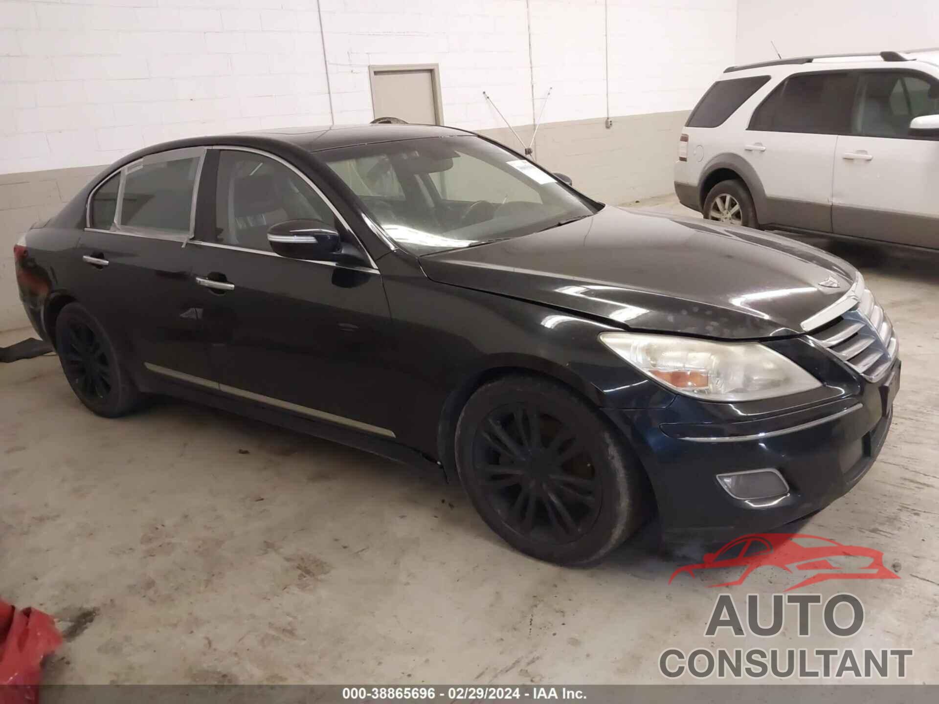 HYUNDAI GENESIS 2011 - KMHGC4DF5BU118581