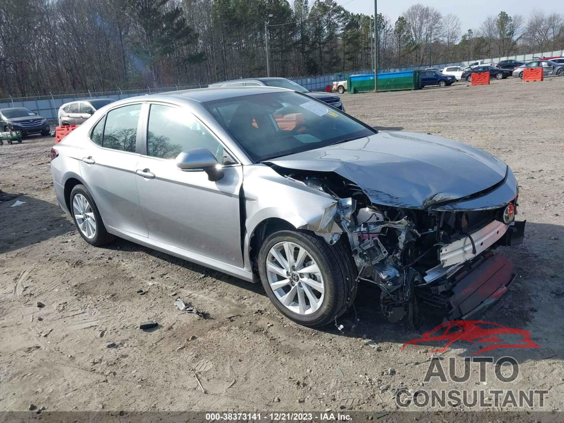 TOYOTA CAMRY 2022 - 4T1R11AK5NU675753