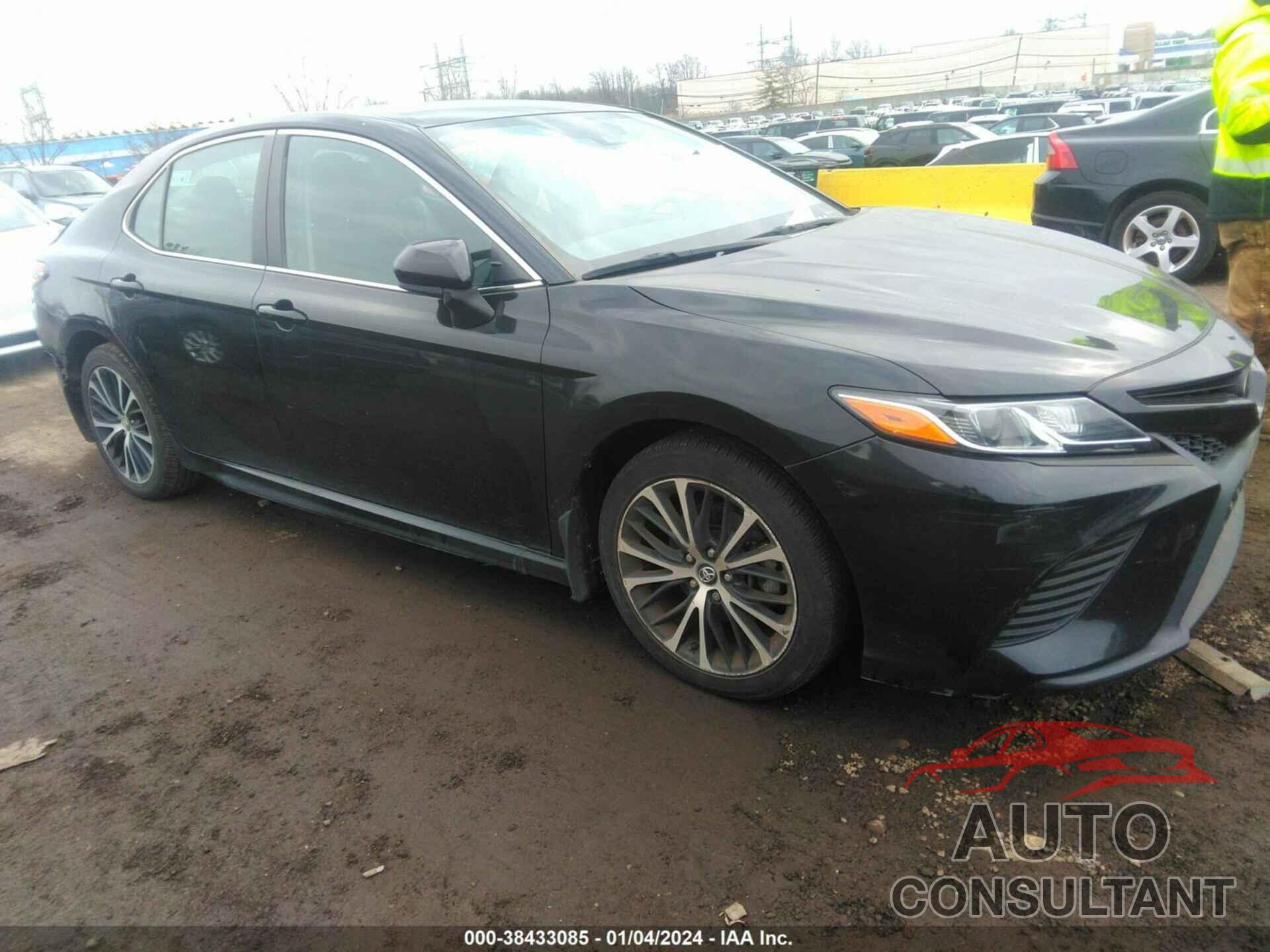 TOYOTA CAMRY 2019 - 4T1B11HK2KU843769