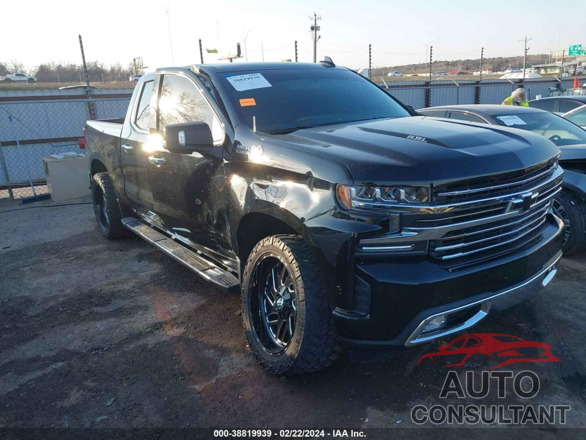CHEVROLET SILVERADO 1500 2019 - 1GCUYHEL9KZ100317