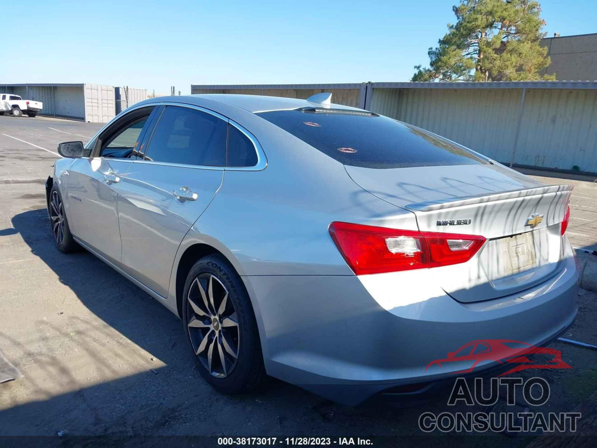 CHEVROLET MALIBU 2017 - 1G1ZE5ST5HF228042