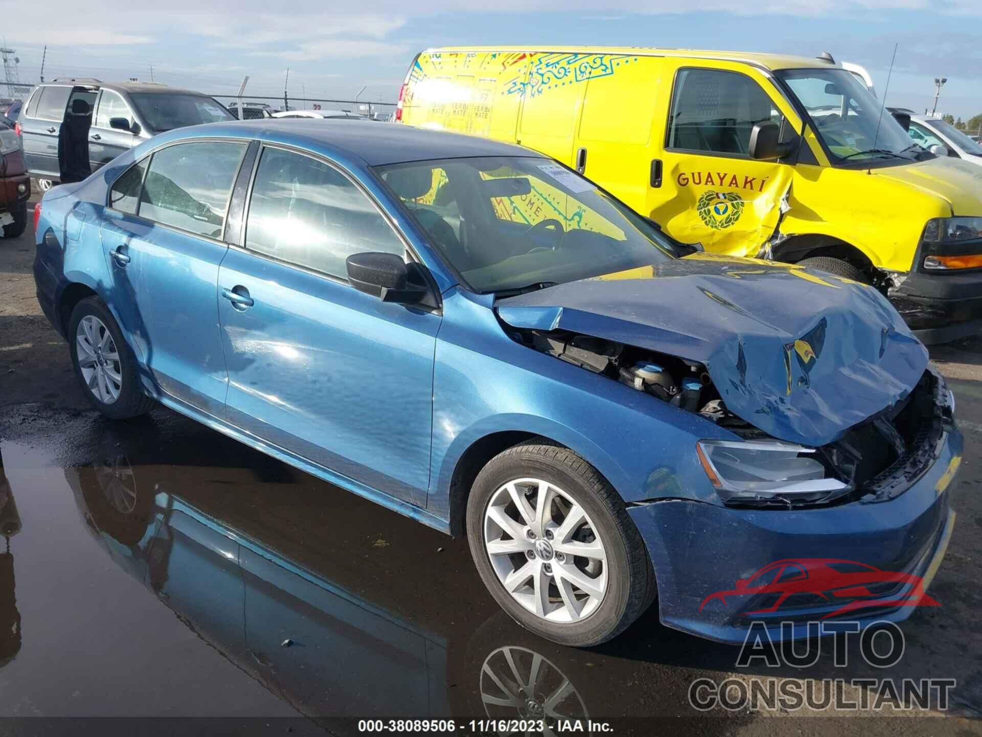 VOLKSWAGEN JETTA 2015 - 3VWD17AJ2FM319482