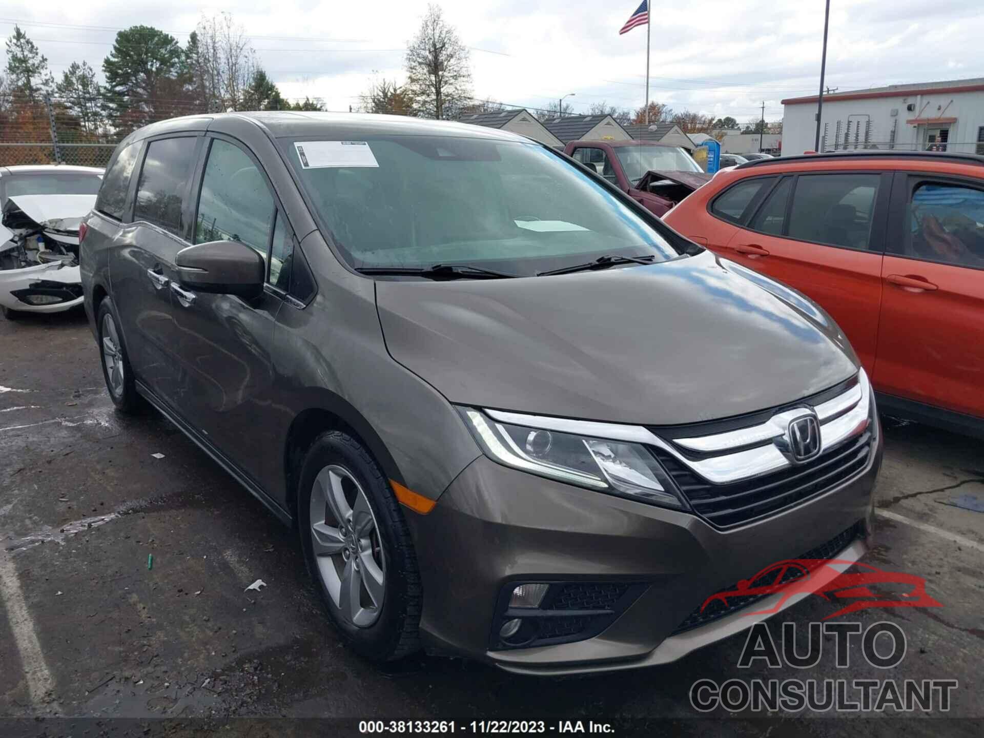 HONDA ODYSSEY 2018 - 5FNRL6H71JB035071