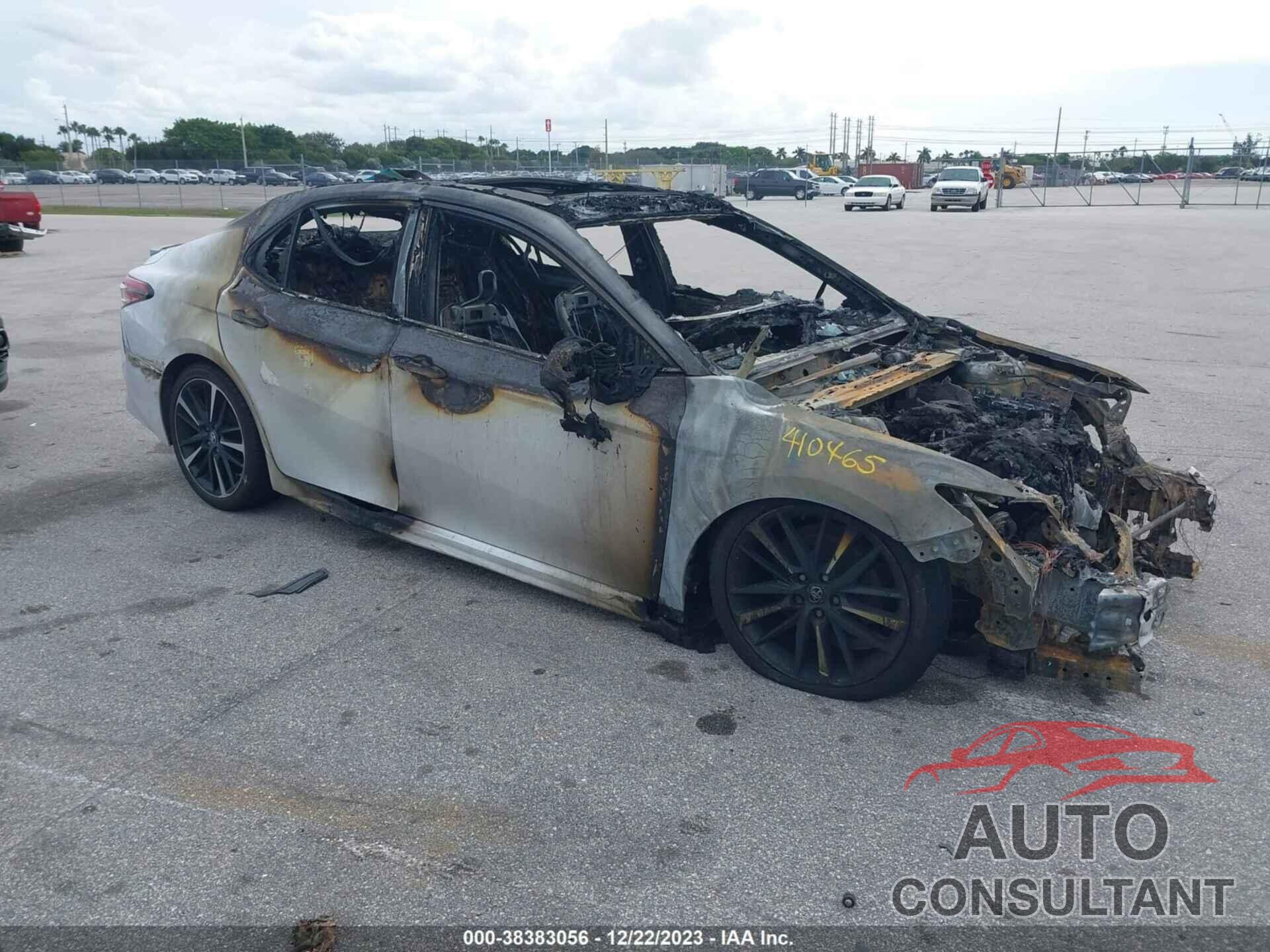 TOYOTA CAMRY 2018 - 4T1BZ1HK5JU013472