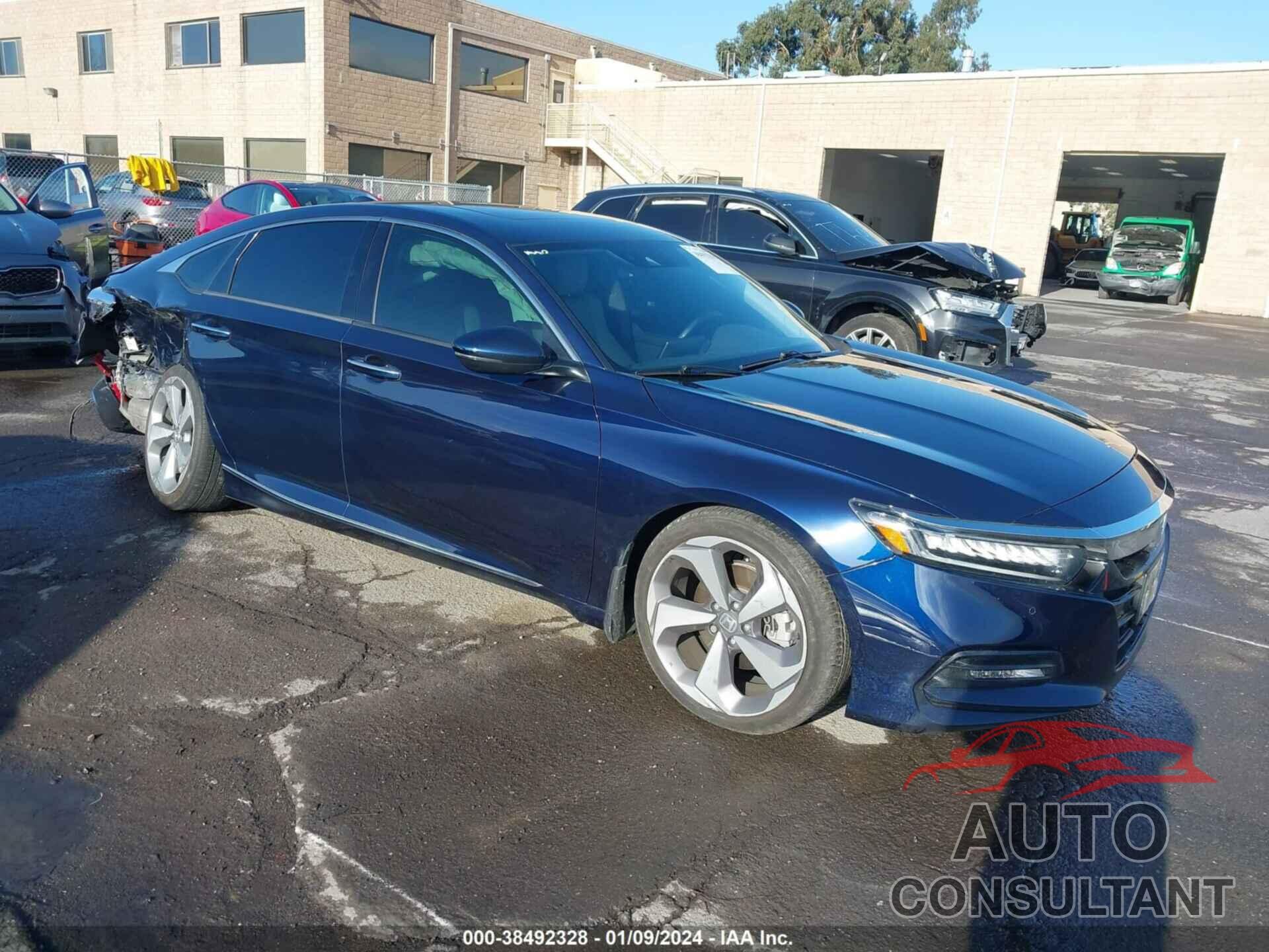 HONDA ACCORD 2018 - 1HGCV1F9XJA190011