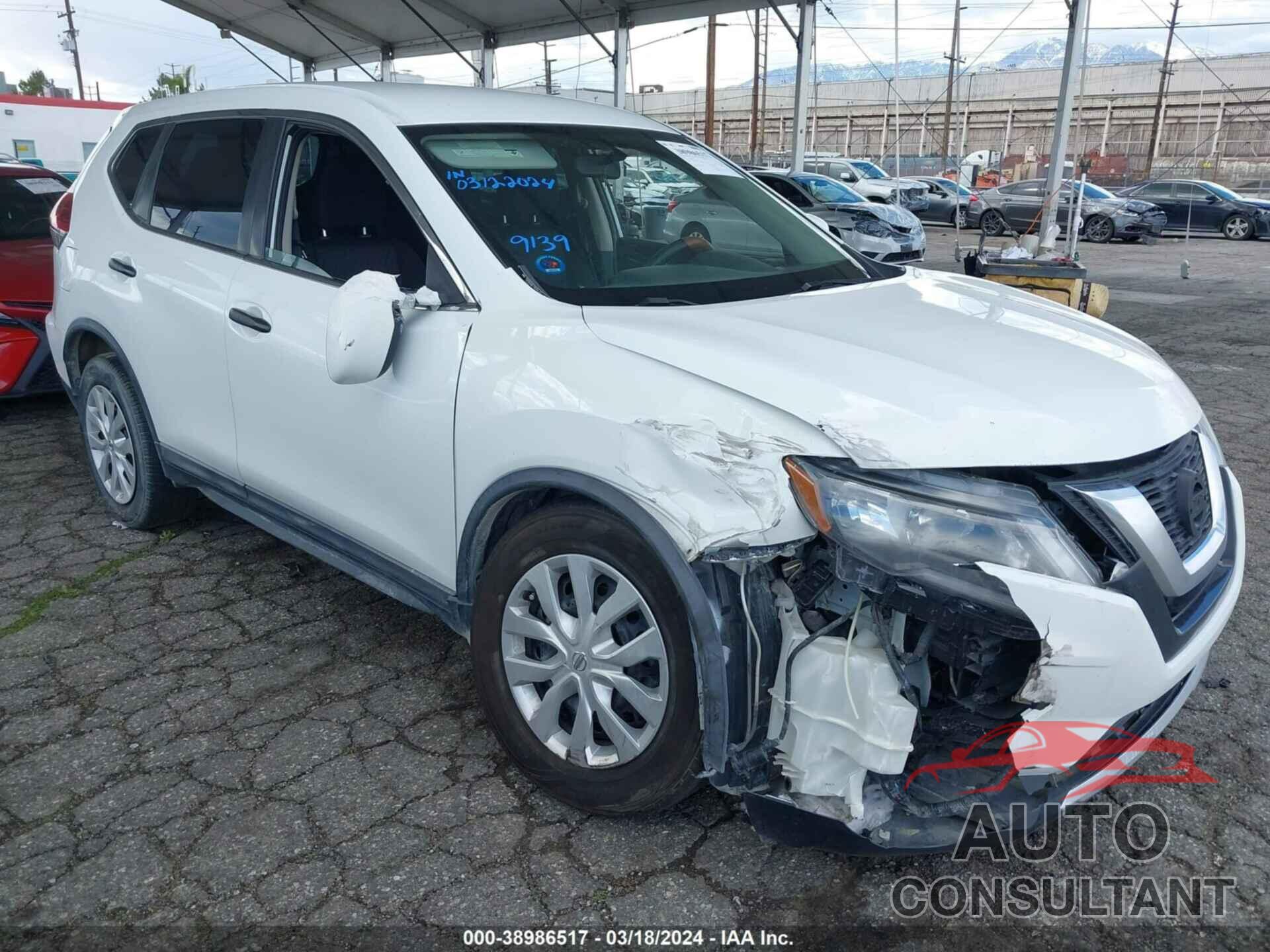 NISSAN ROGUE 2018 - KNMAT2MT8JP589139