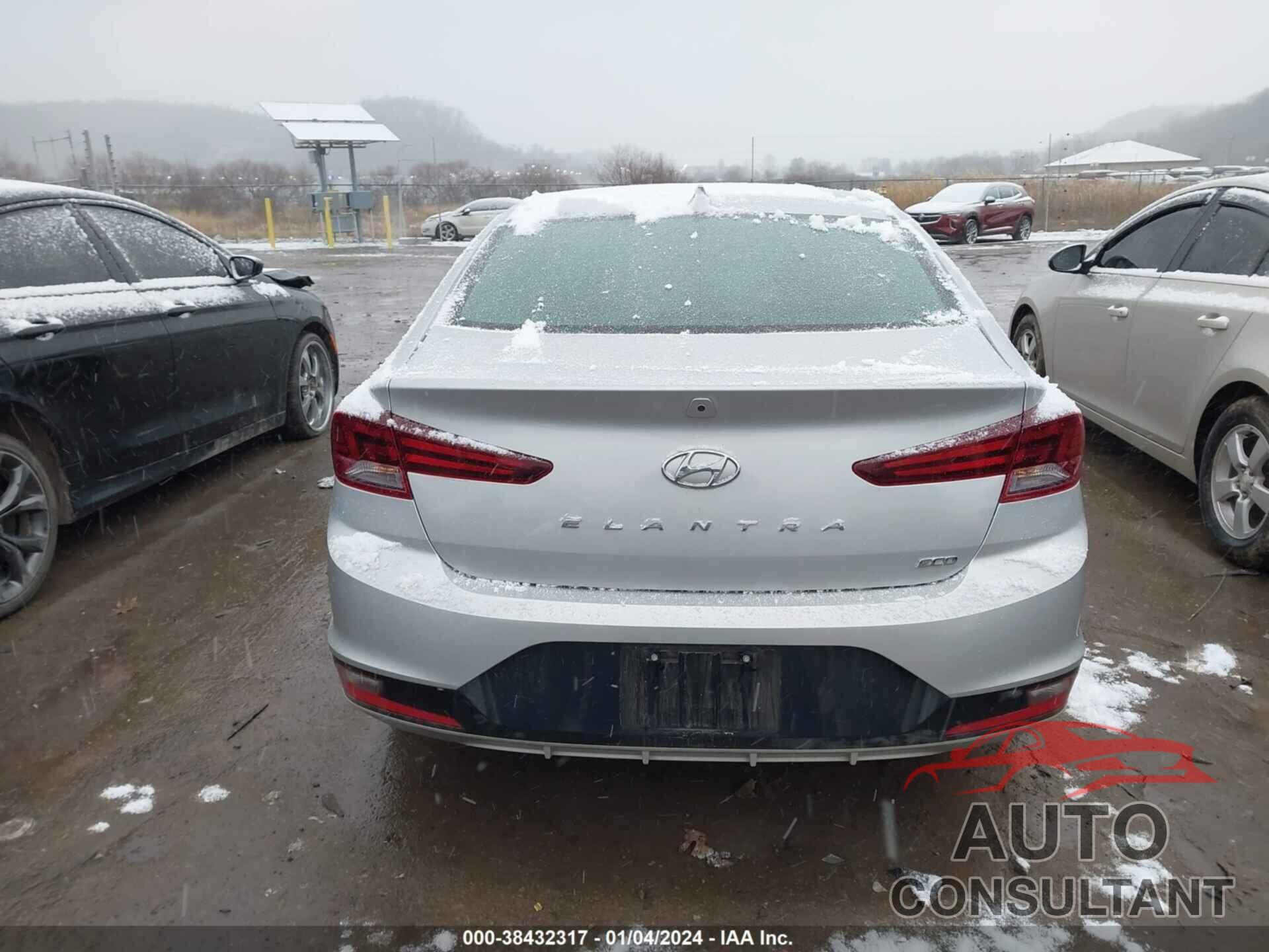 HYUNDAI ELANTRA 2020 - 5NPD94LA3LH529937