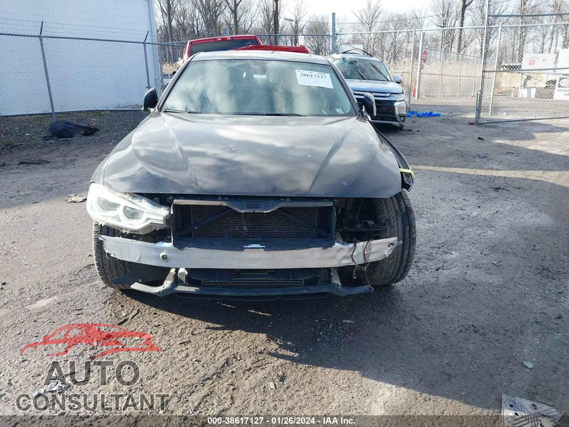 BMW 320 2018 - WBA8A3C53JA357948