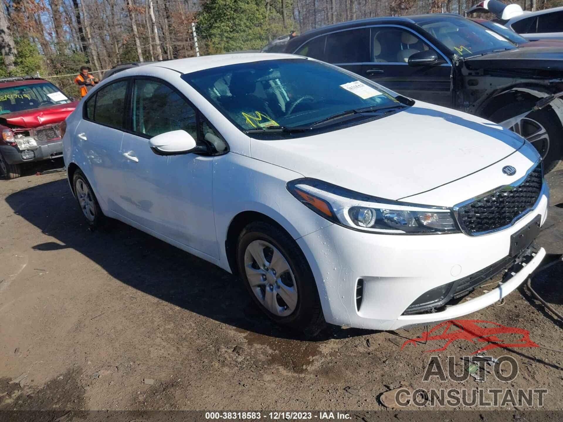 KIA FORTE 2018 - 3KPFL4A77JE275670