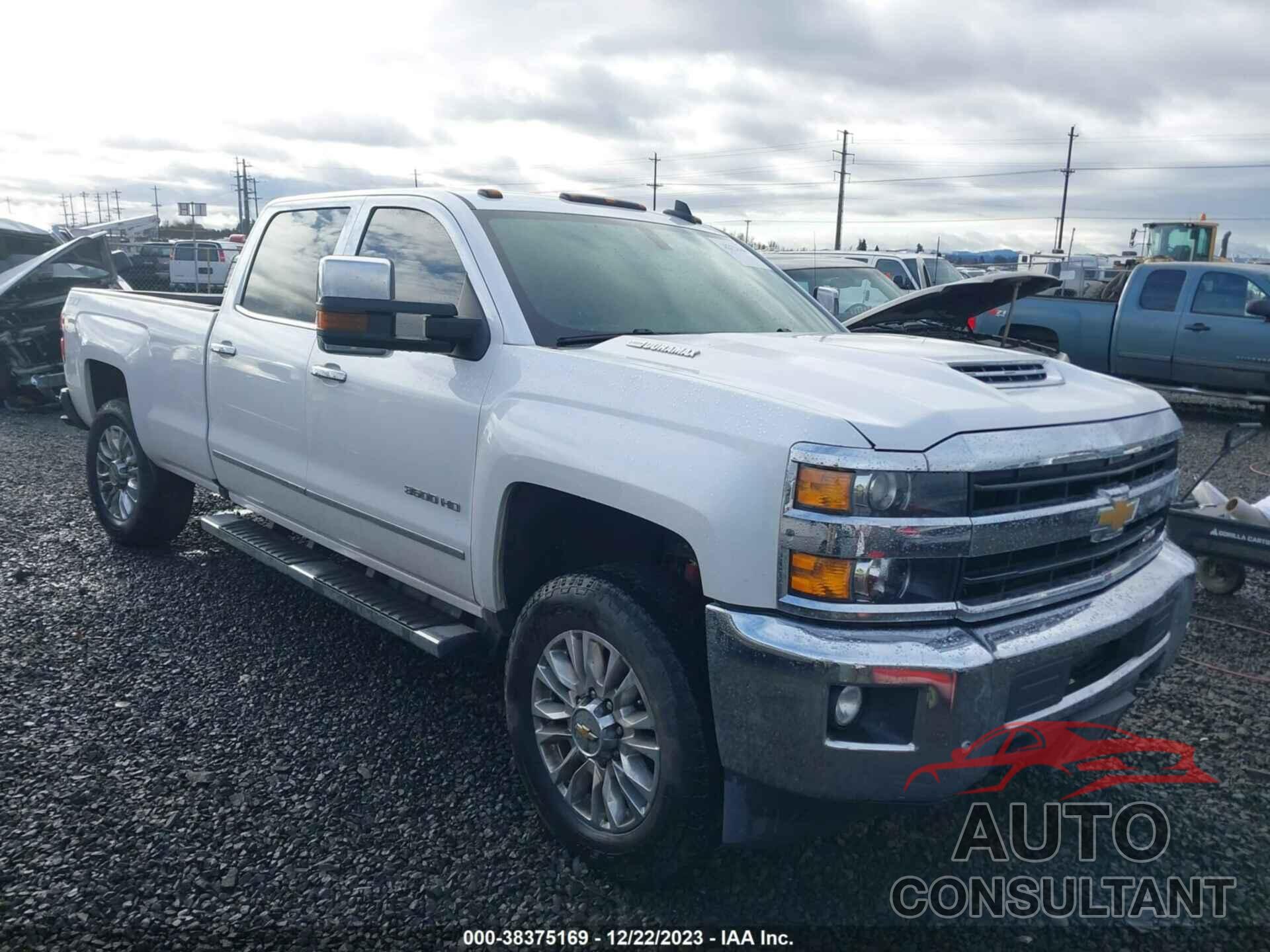 CHEVROLET SILVERADO 2018 - 1GC4K0CY2JF254143