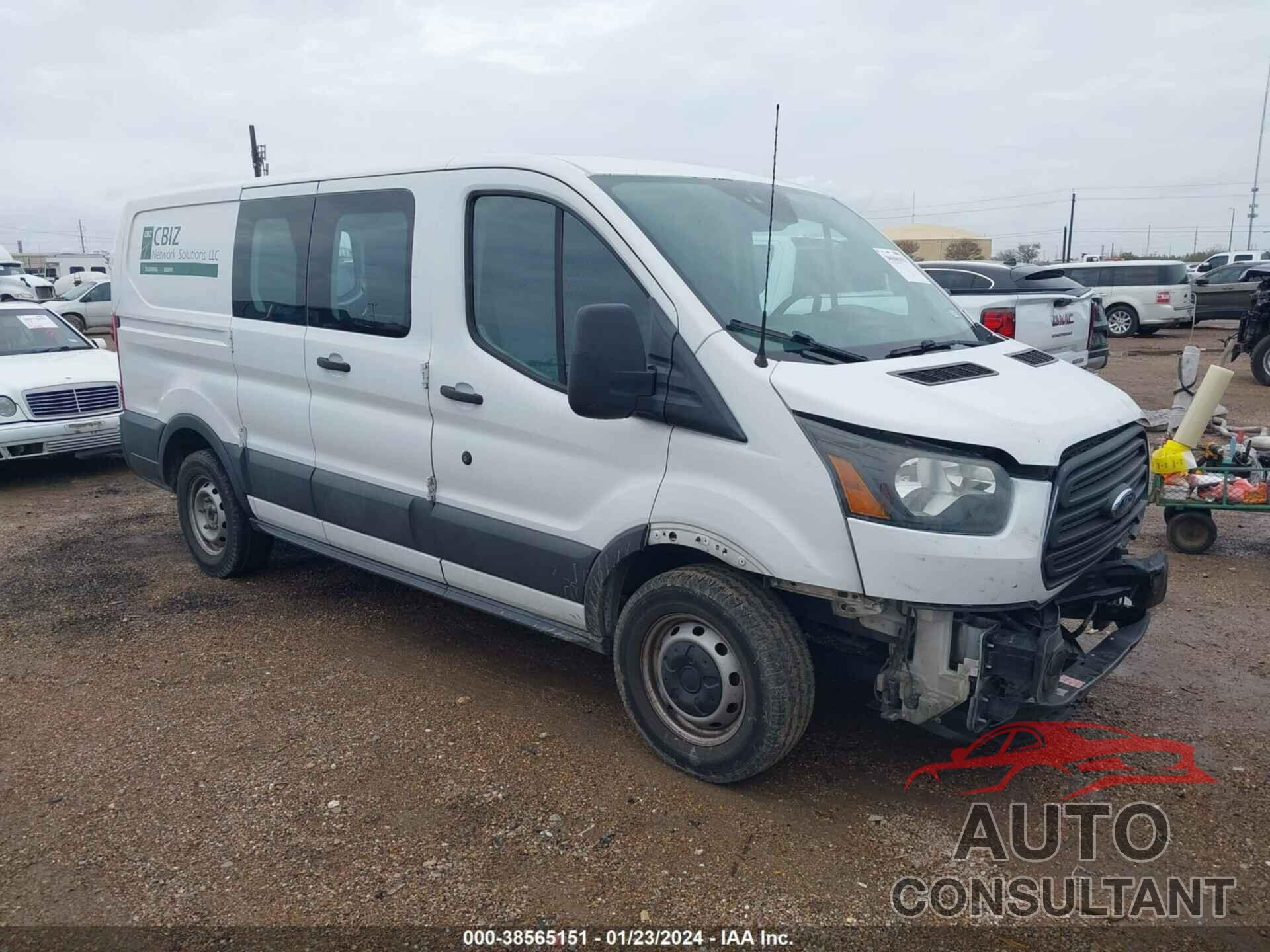 FORD TRANSIT-150 2017 - 1FTYE1ZM2HKA23070