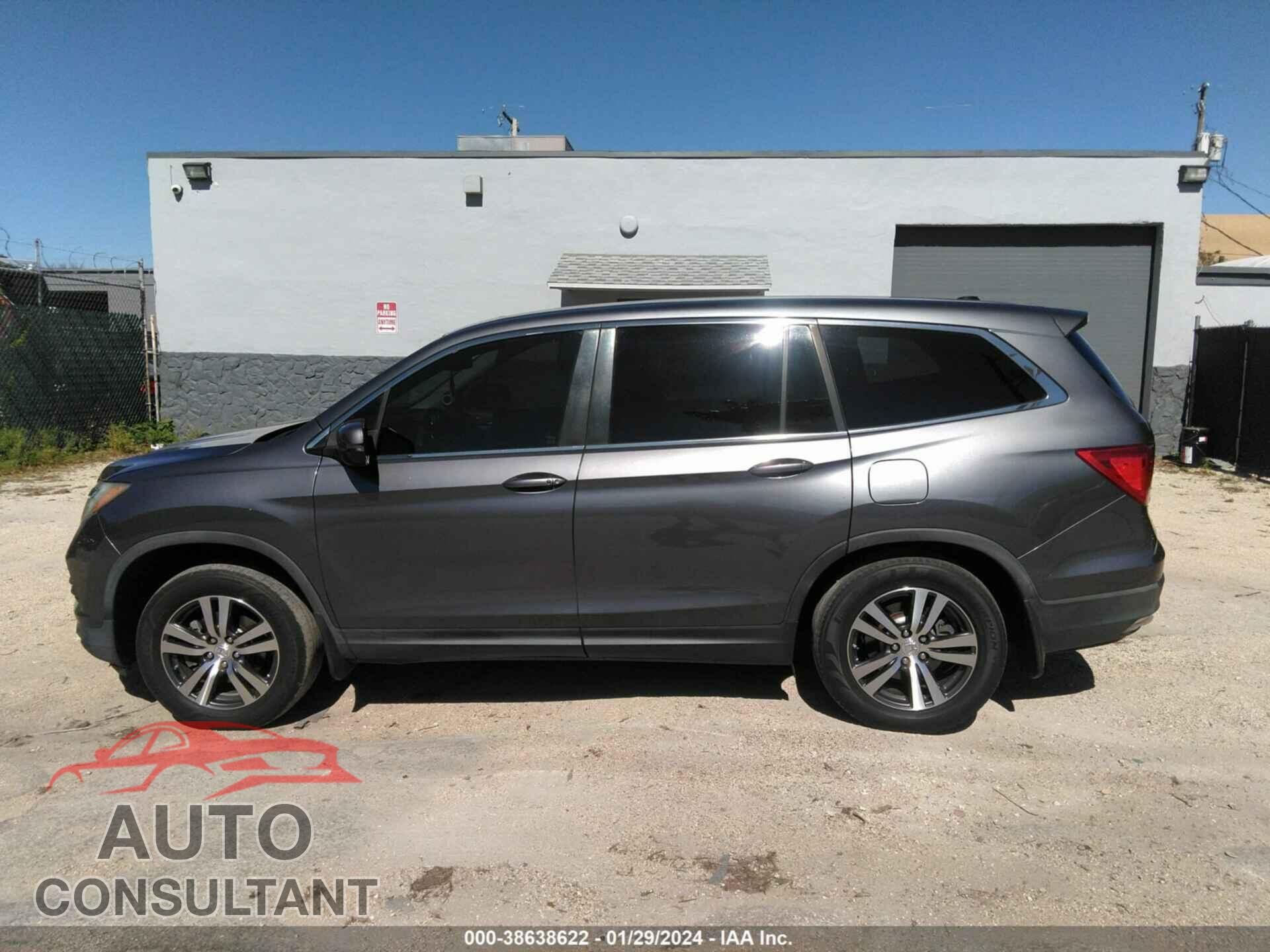 HONDA PILOT 2017 - 5FNYF5H76HB016877