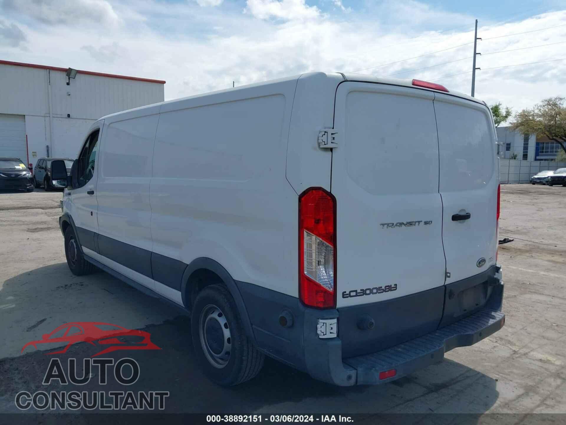 FORD TRANSIT-150 2017 - 1FTYE2YM2HKB55365