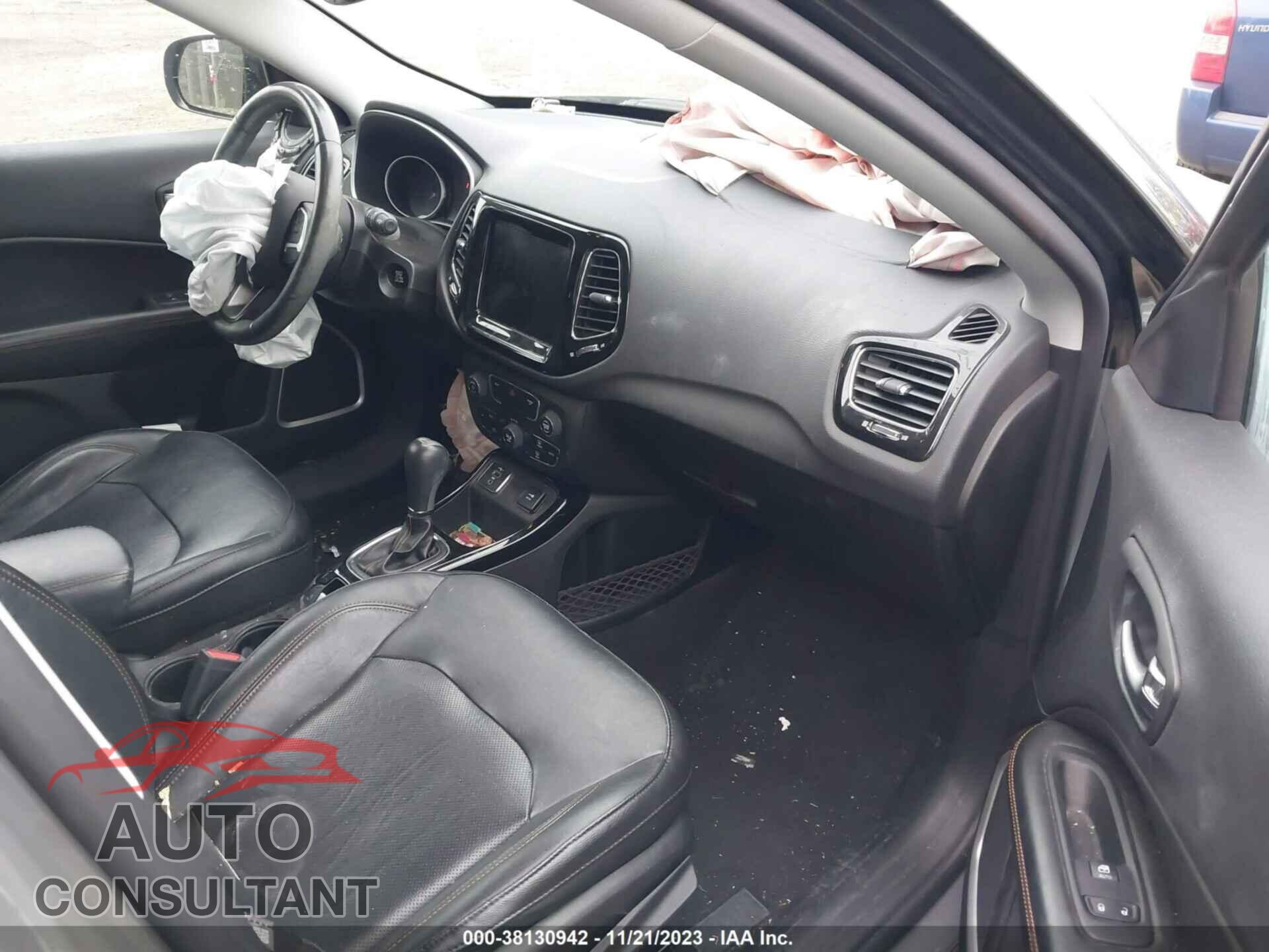JEEP COMPASS 2019 - 3C4NJCCB9KT755686