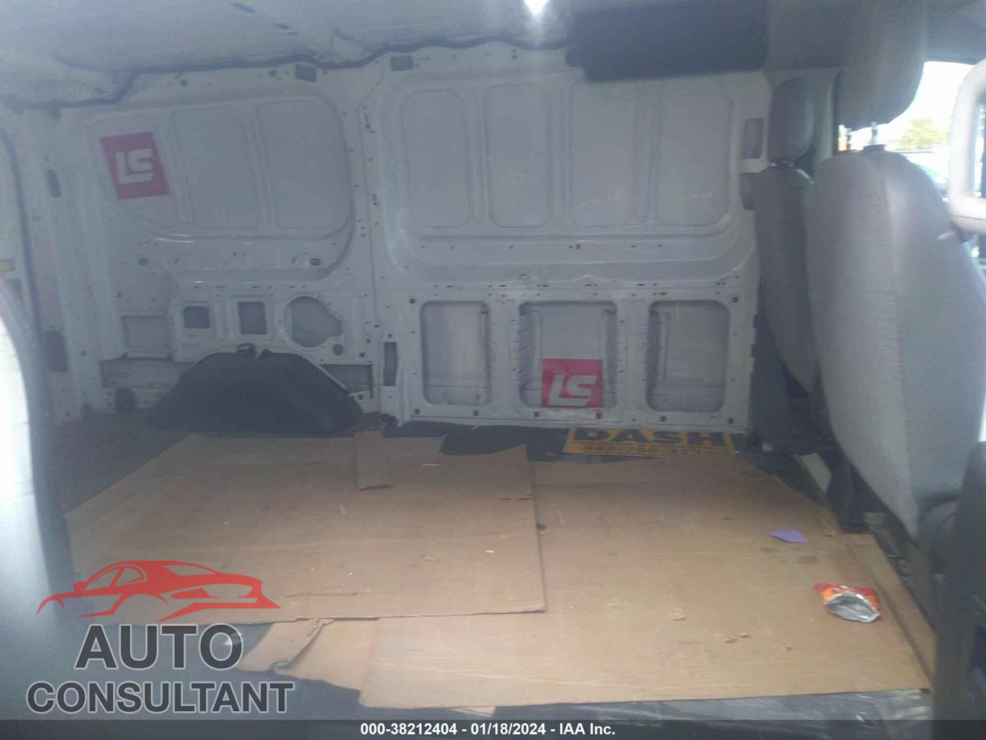 FORD TRANSIT 2018 - 1FTYE1ZM2JKA90838