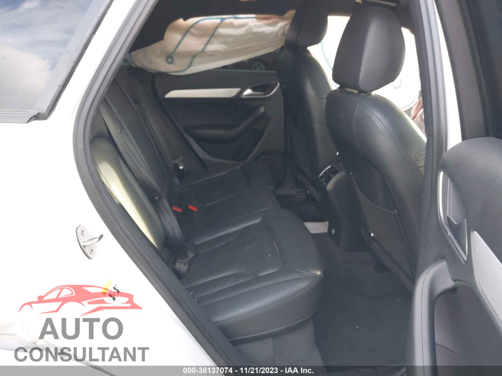 AUDI Q3 2018 - WA1BCCFS8JR022295