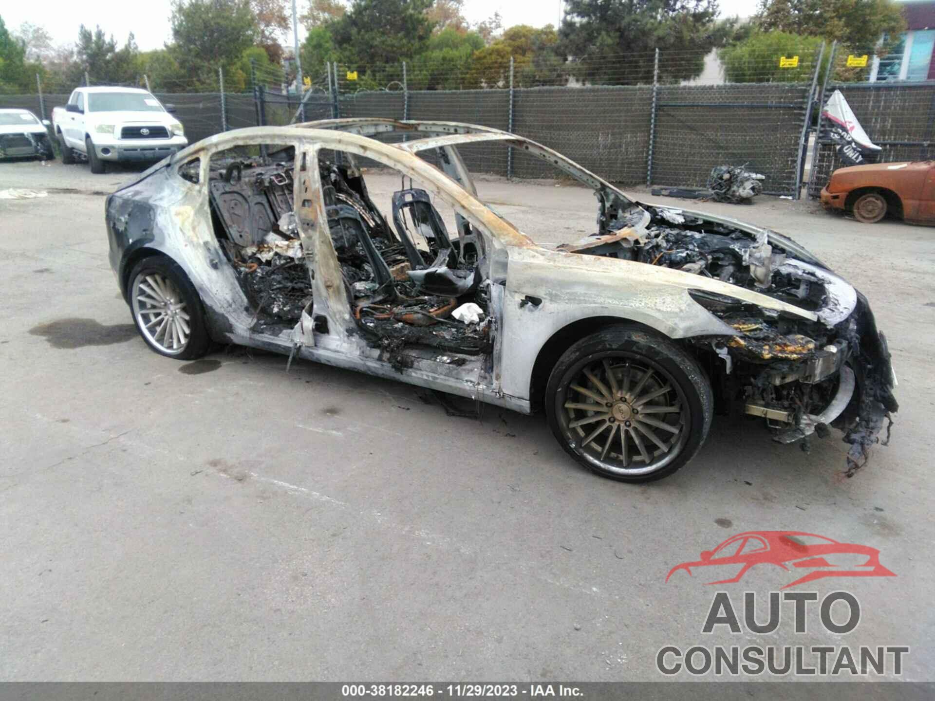 TESLA MODEL 3 2018 - 5YJ3E1EA6JF002649