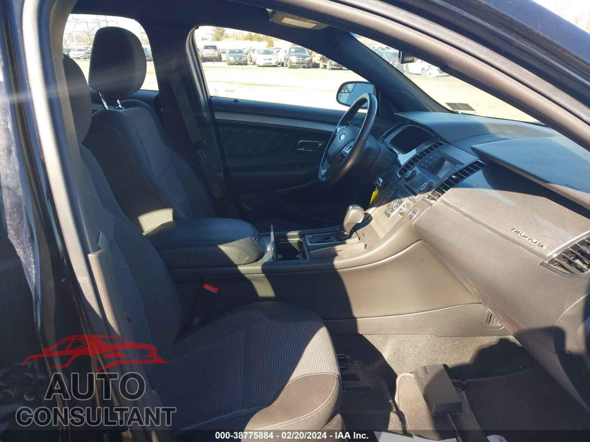 FORD TAURUS 2017 - 1FAHP2E83HG116357