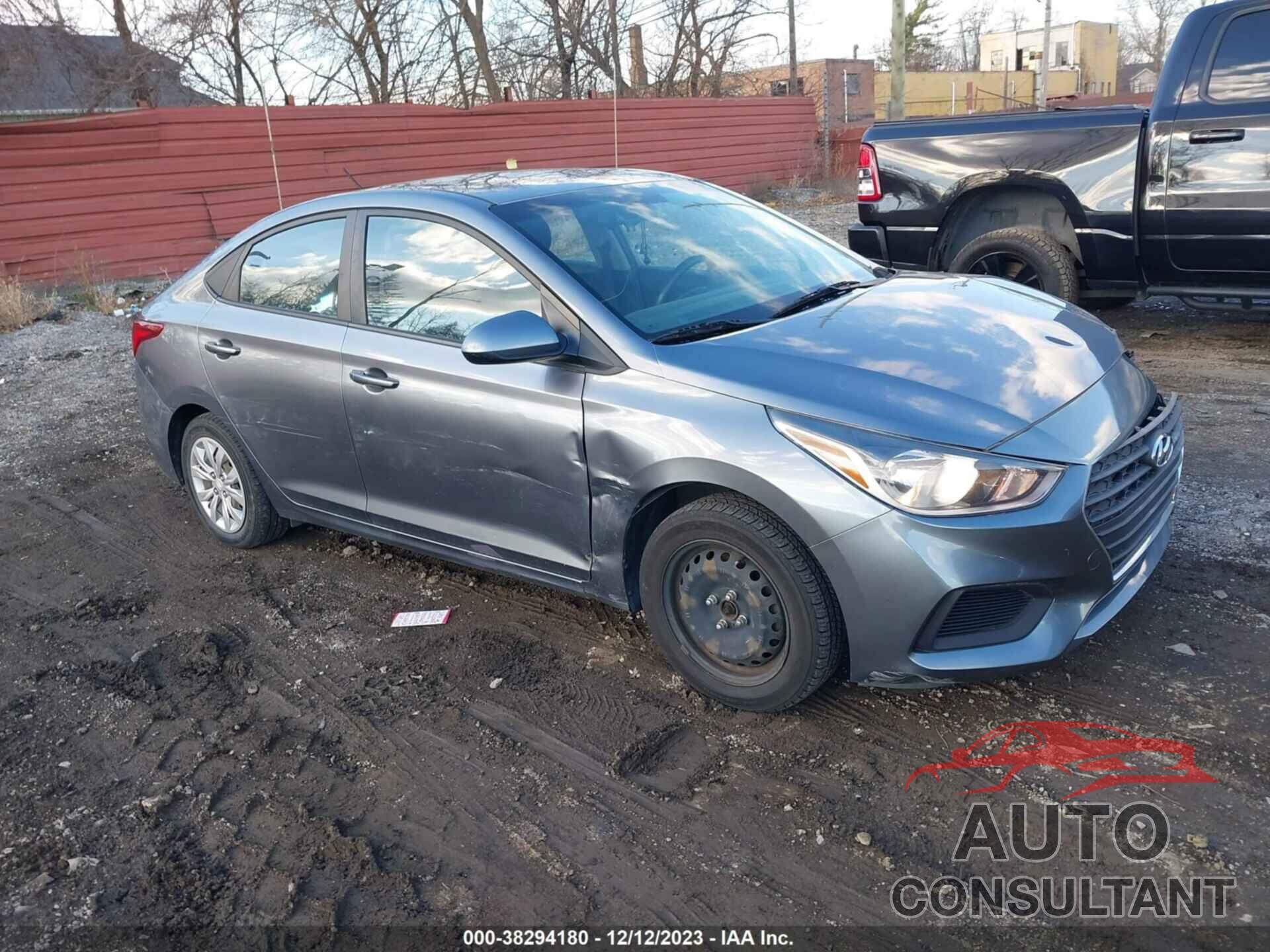 HYUNDAI ACCENT 2018 - 3KPC24A38JE019010