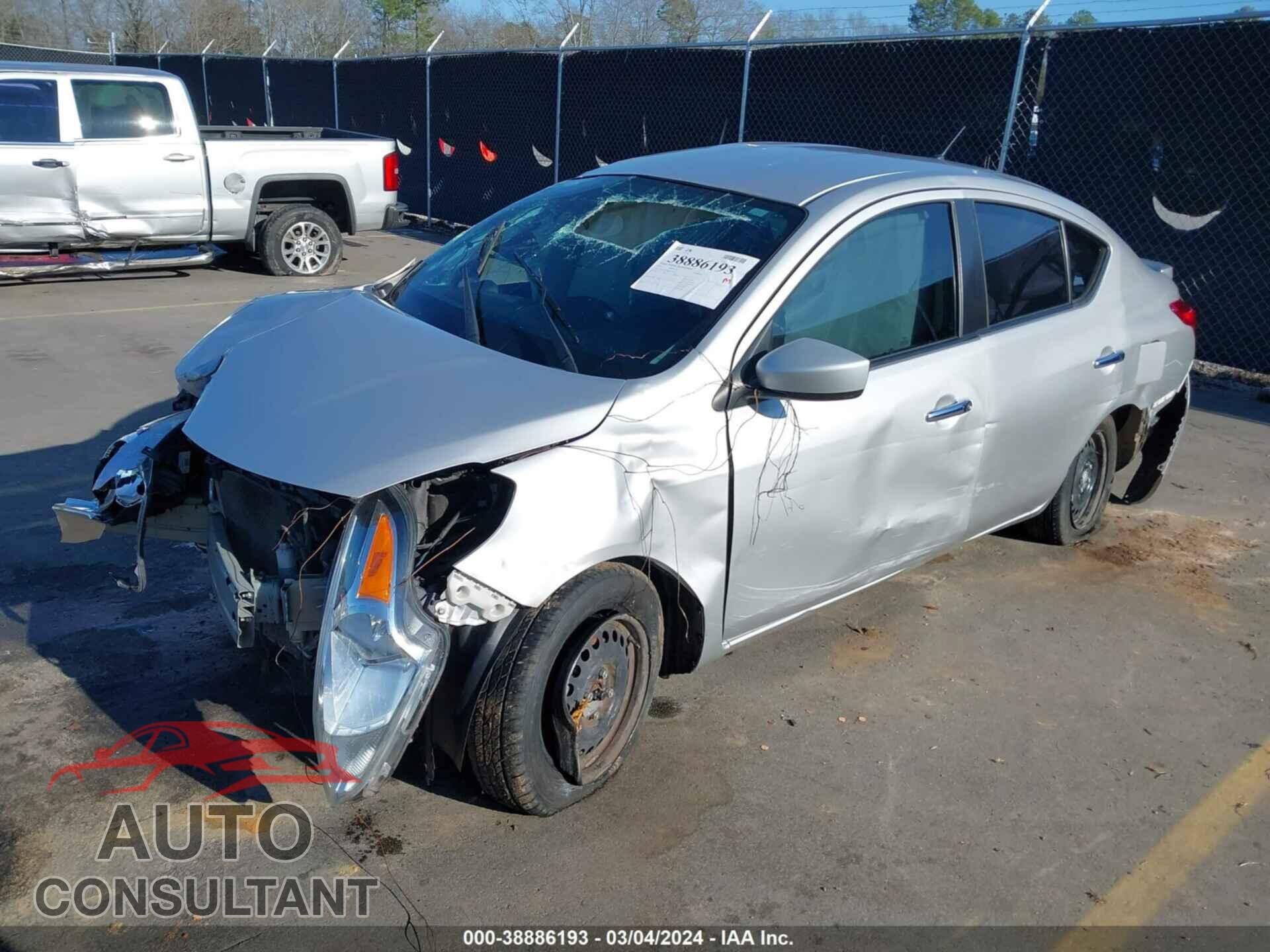 NISSAN VERSA 2019 - 3N1CN7AP3KL870031