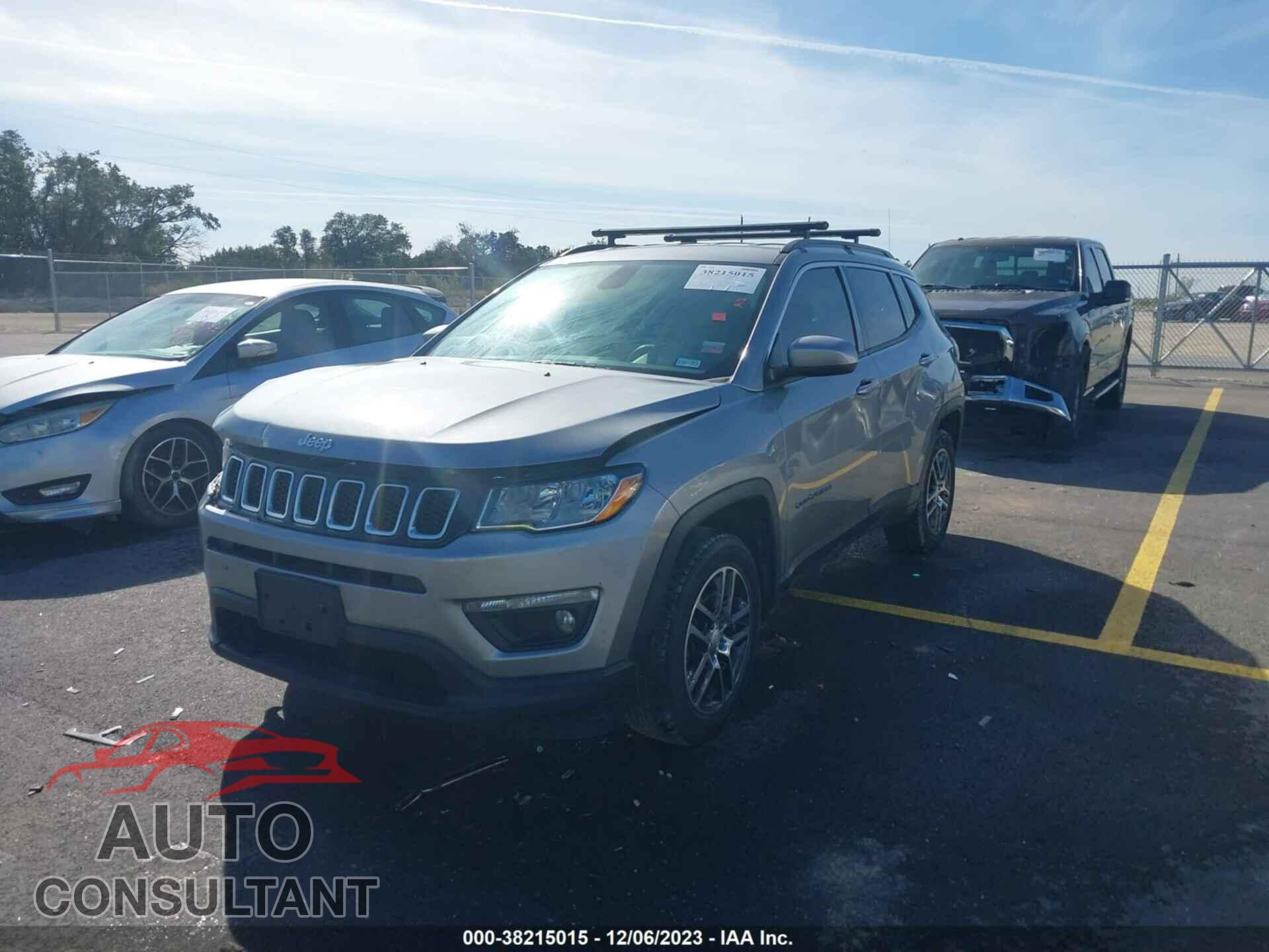 JEEP COMPASS 2018 - 3C4NJCBB2JT287008