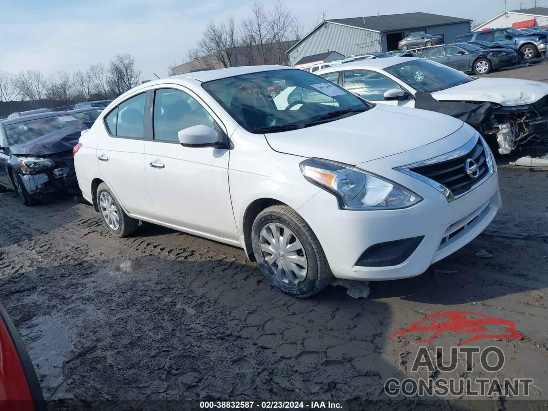 NISSAN VERSA 2017 - 3N1CN7AP9HL902795