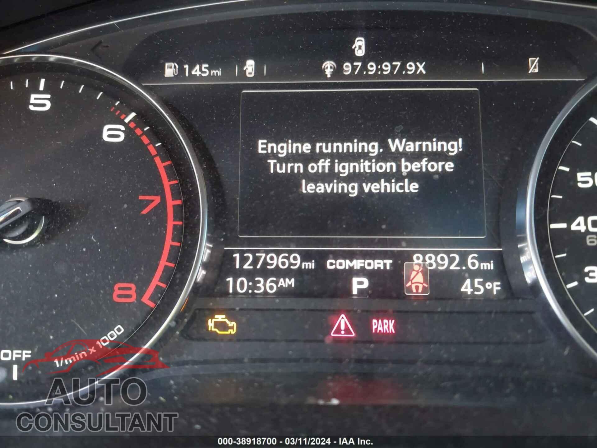 AUDI A4 2018 - WAUDNAF41JA031897
