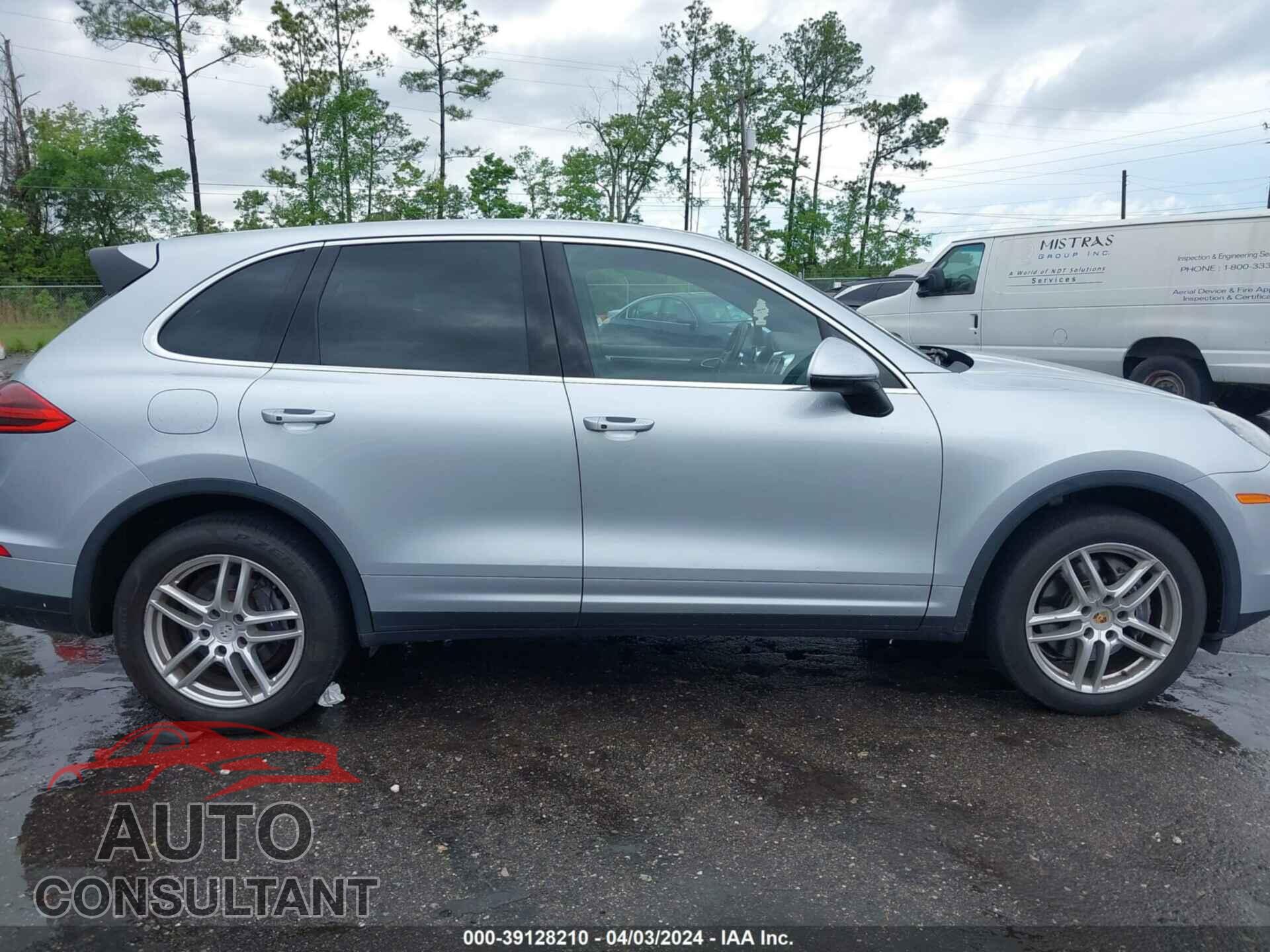 PORSCHE CAYENNE 2016 - WP1AA2A20GLA03226