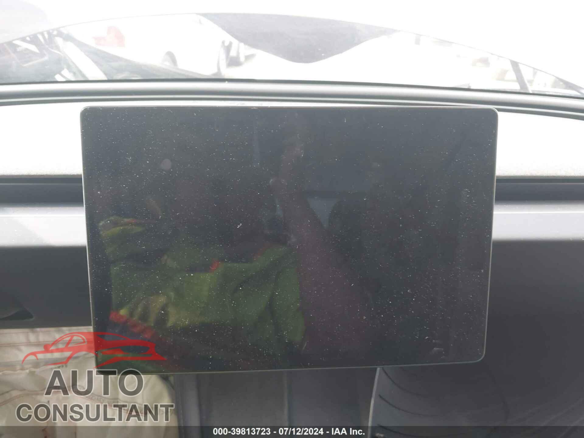 TESLA MODEL 3 2024 - 5YJ3E1EA0RF730446