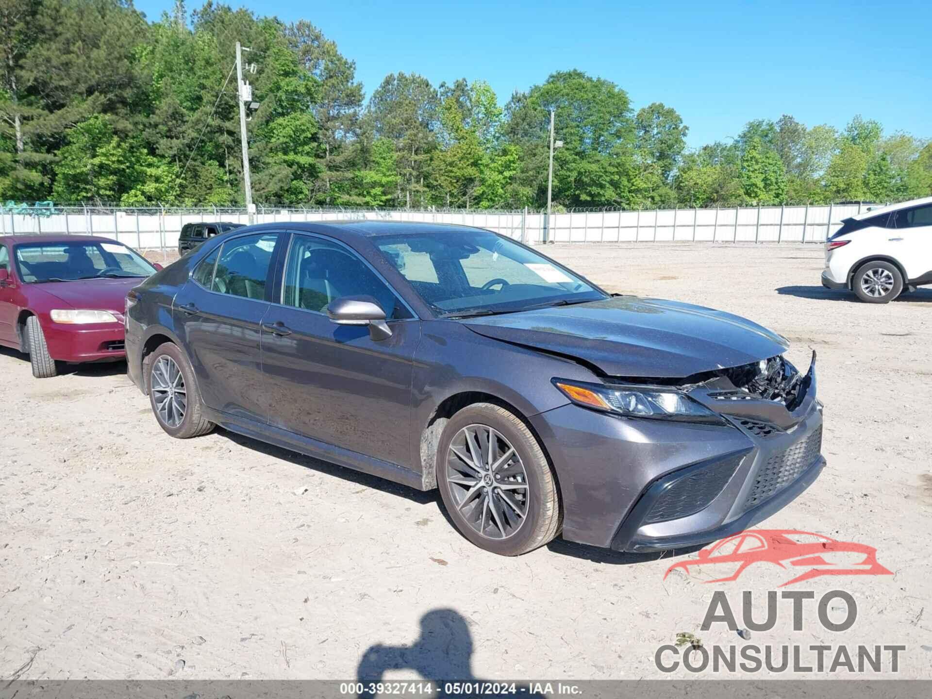 TOYOTA CAMRY 2022 - 4T1G11AK2NU707162