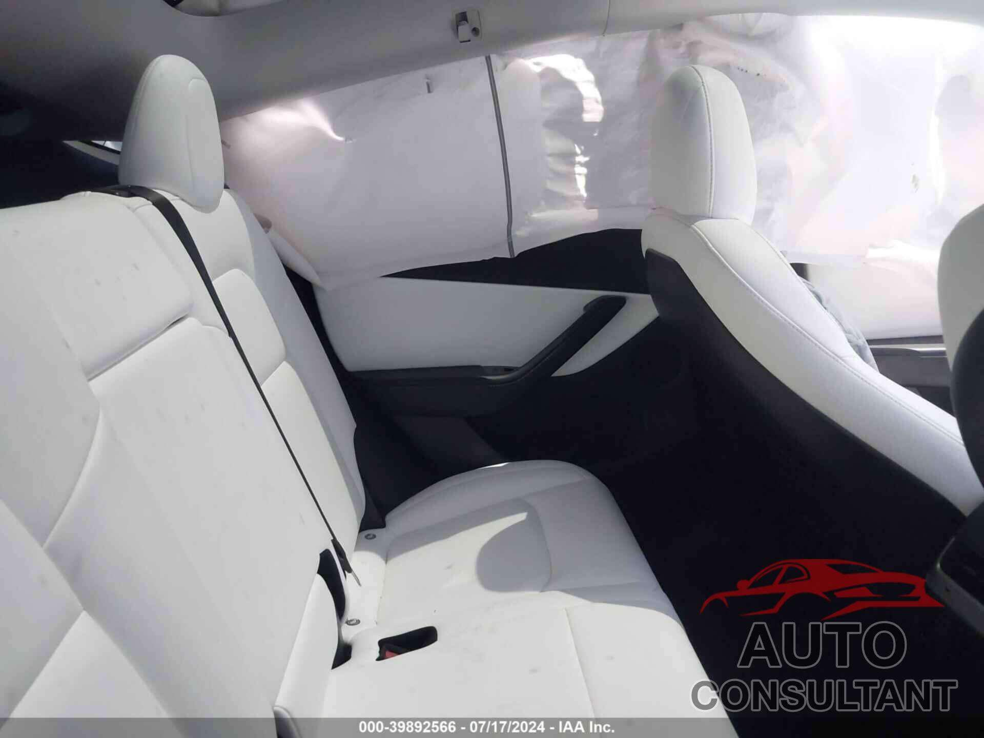TESLA MODEL Y 2021 - 5YJYGDEE5MF075262