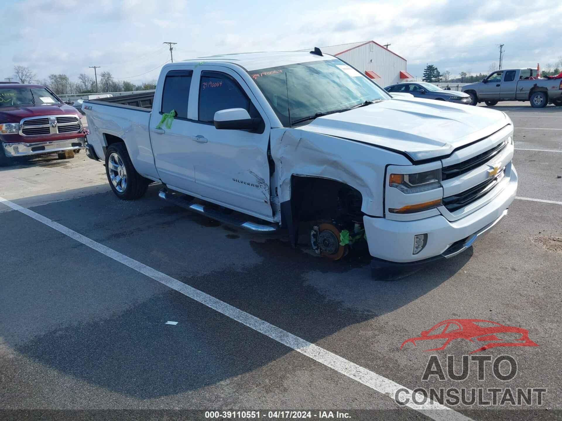 CHEVROLET SILVERADO 1500 2017 - 1GCVKREC8HZ272939