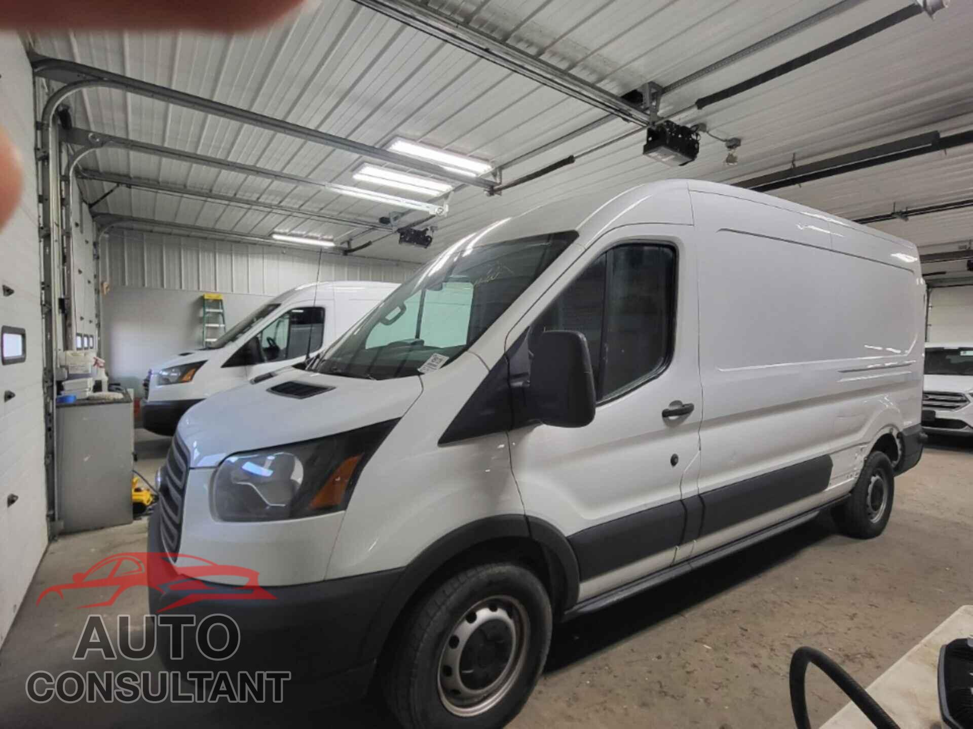 FORD TRANSIT 2018 - 1FTYR2CM2JKA96609