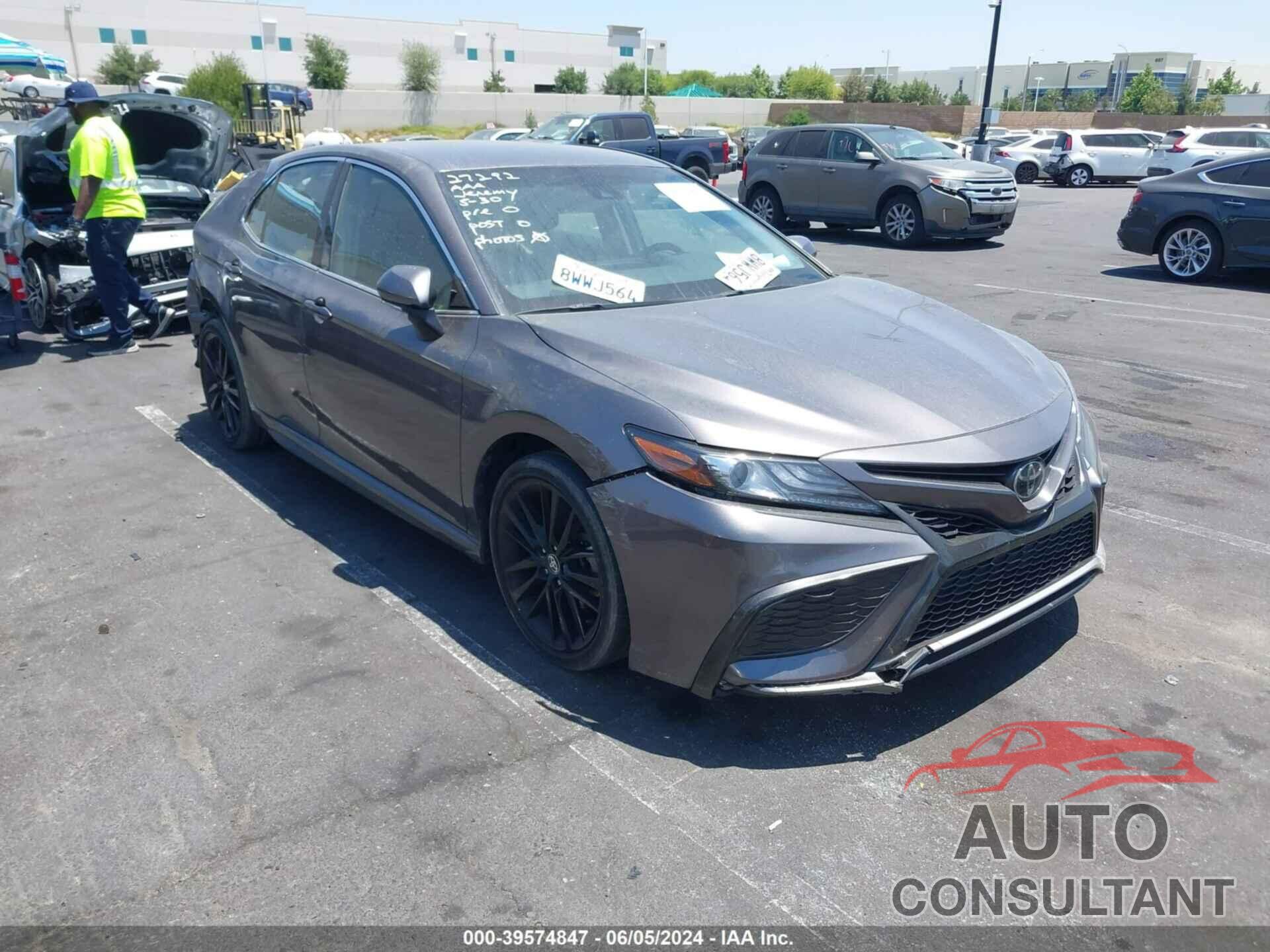 TOYOTA CAMRY 2021 - 4T1K61AKXMU469264