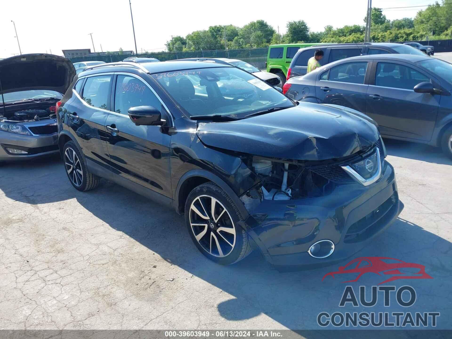 NISSAN ROGUE SPORT 2018 - JN1BJ1CR6JW207208