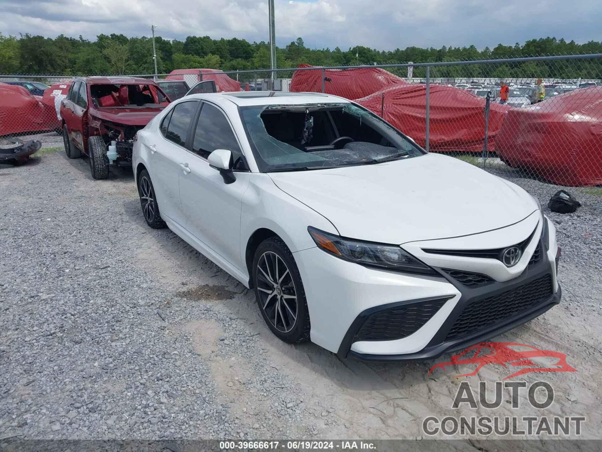 TOYOTA CAMRY 2022 - 4T1S11AK8NU664196