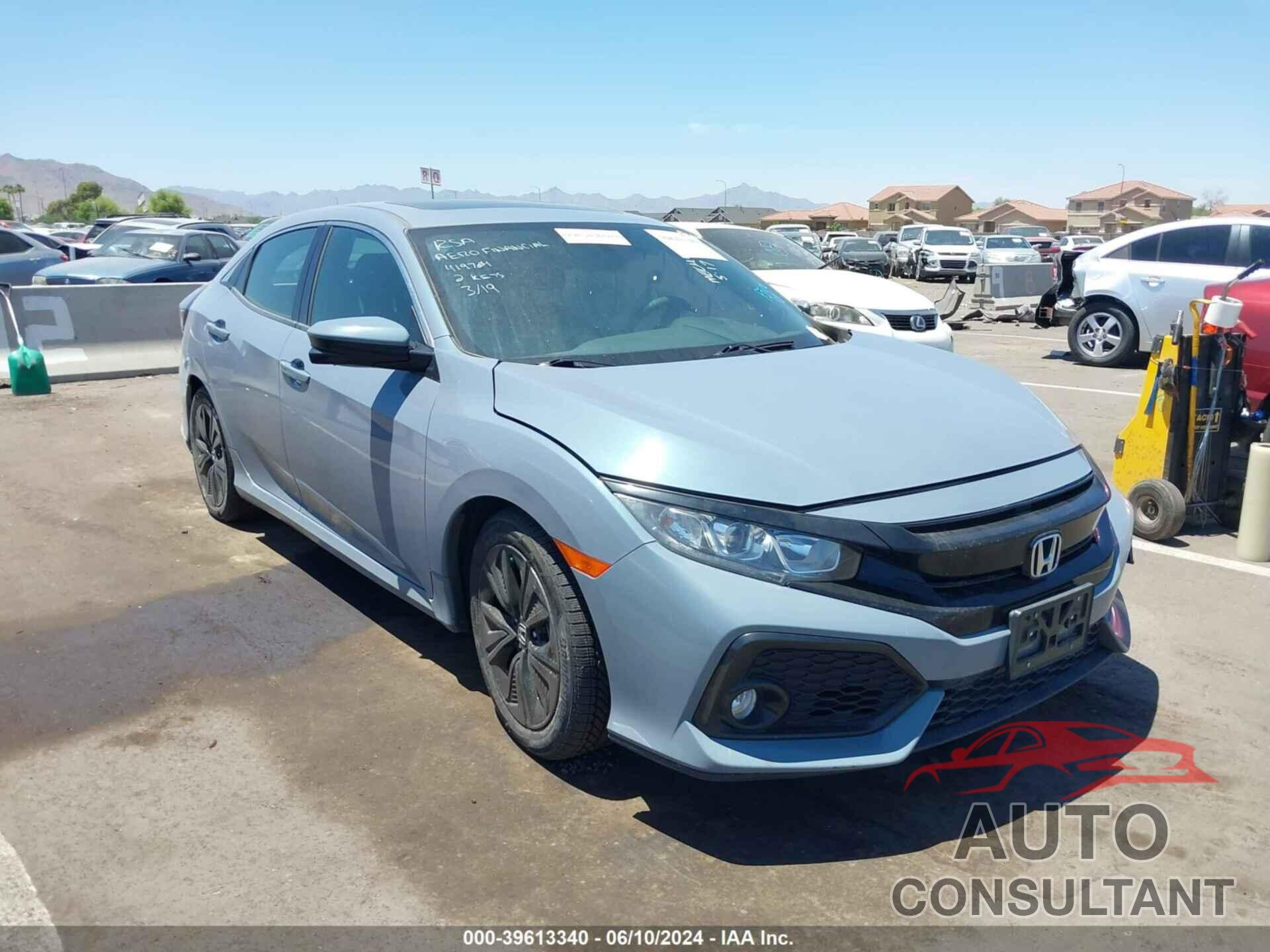 HONDA CIVIC 2018 - SHHFK7H57JU419784