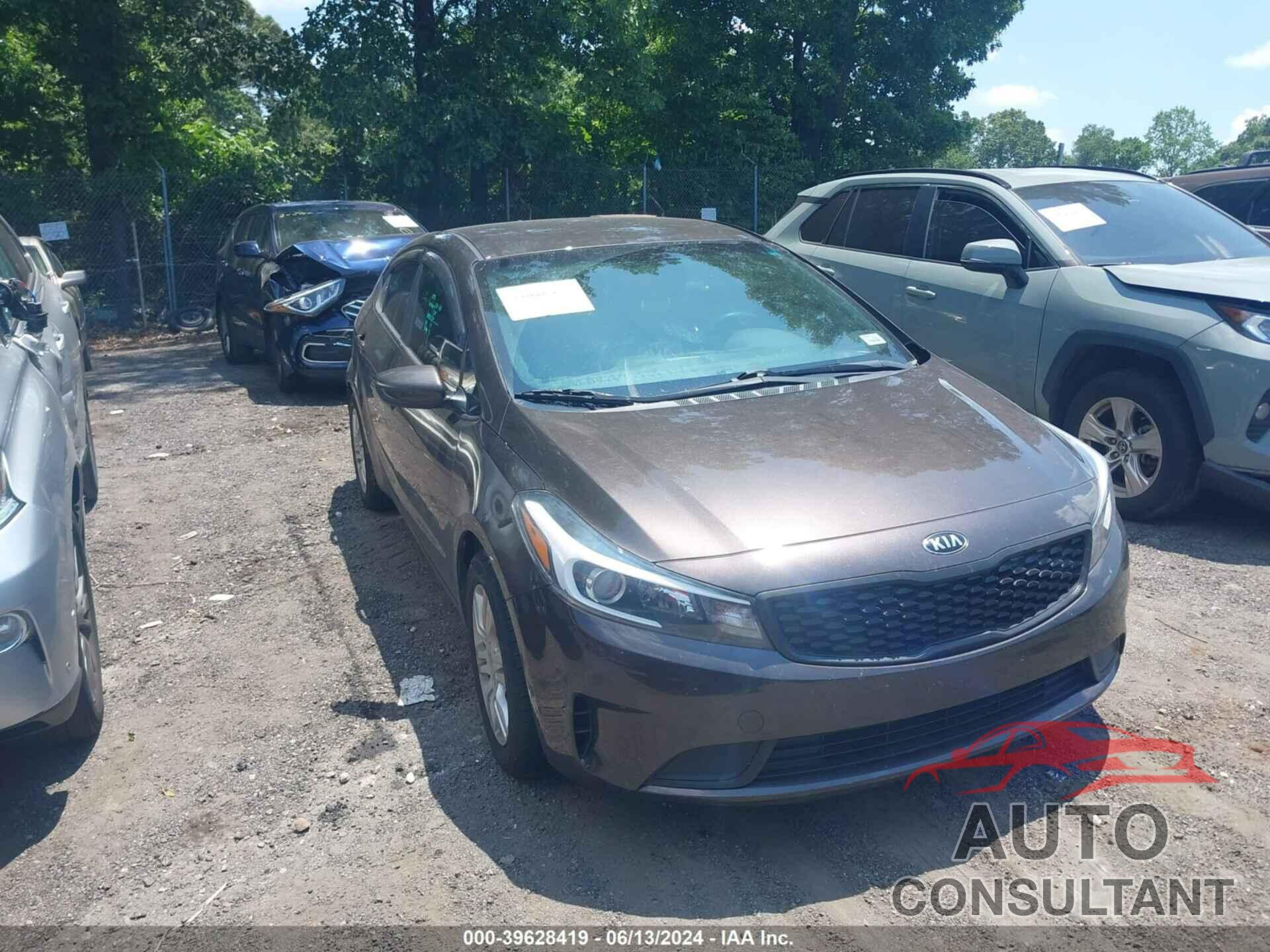 KIA FORTE 2018 - 3KPFK4A75JE224977