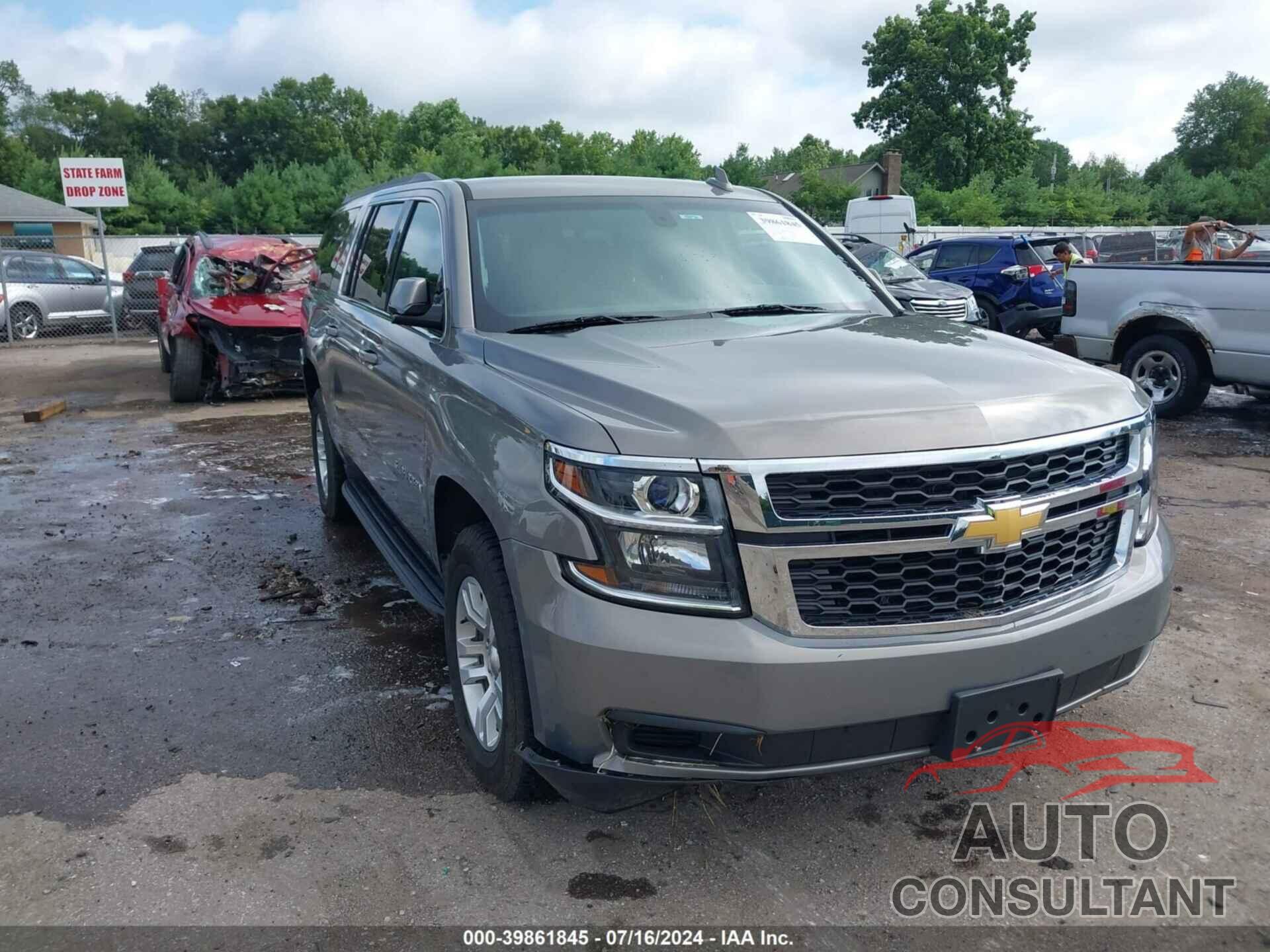 CHEVROLET SUBURBAN 2017 - 1GNSKGKC3HR298769