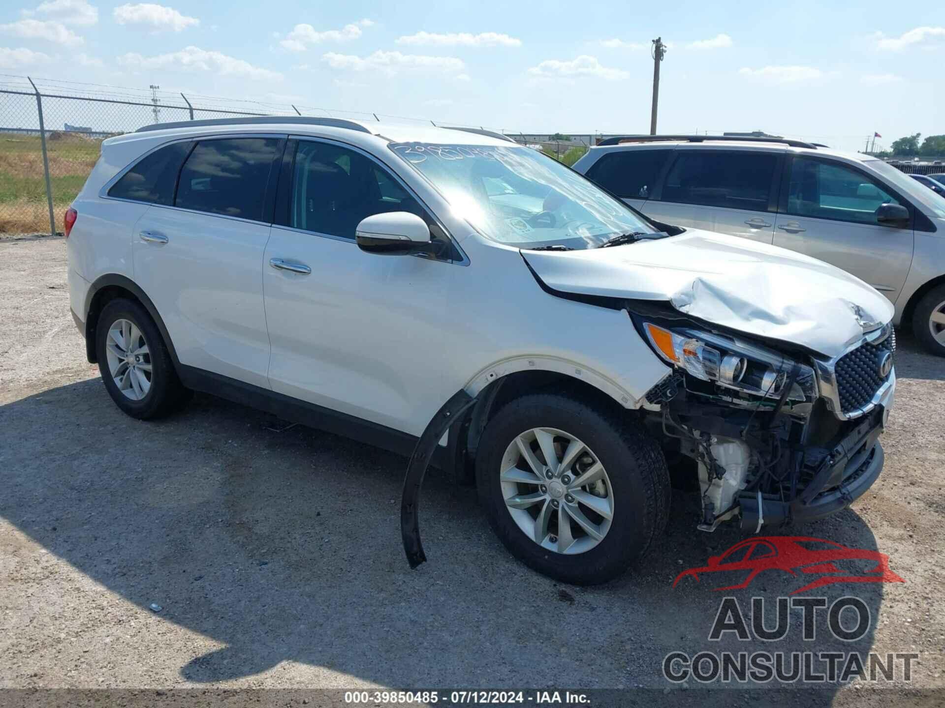 KIA SORENTO 2018 - 5XYPG4A31JG410585