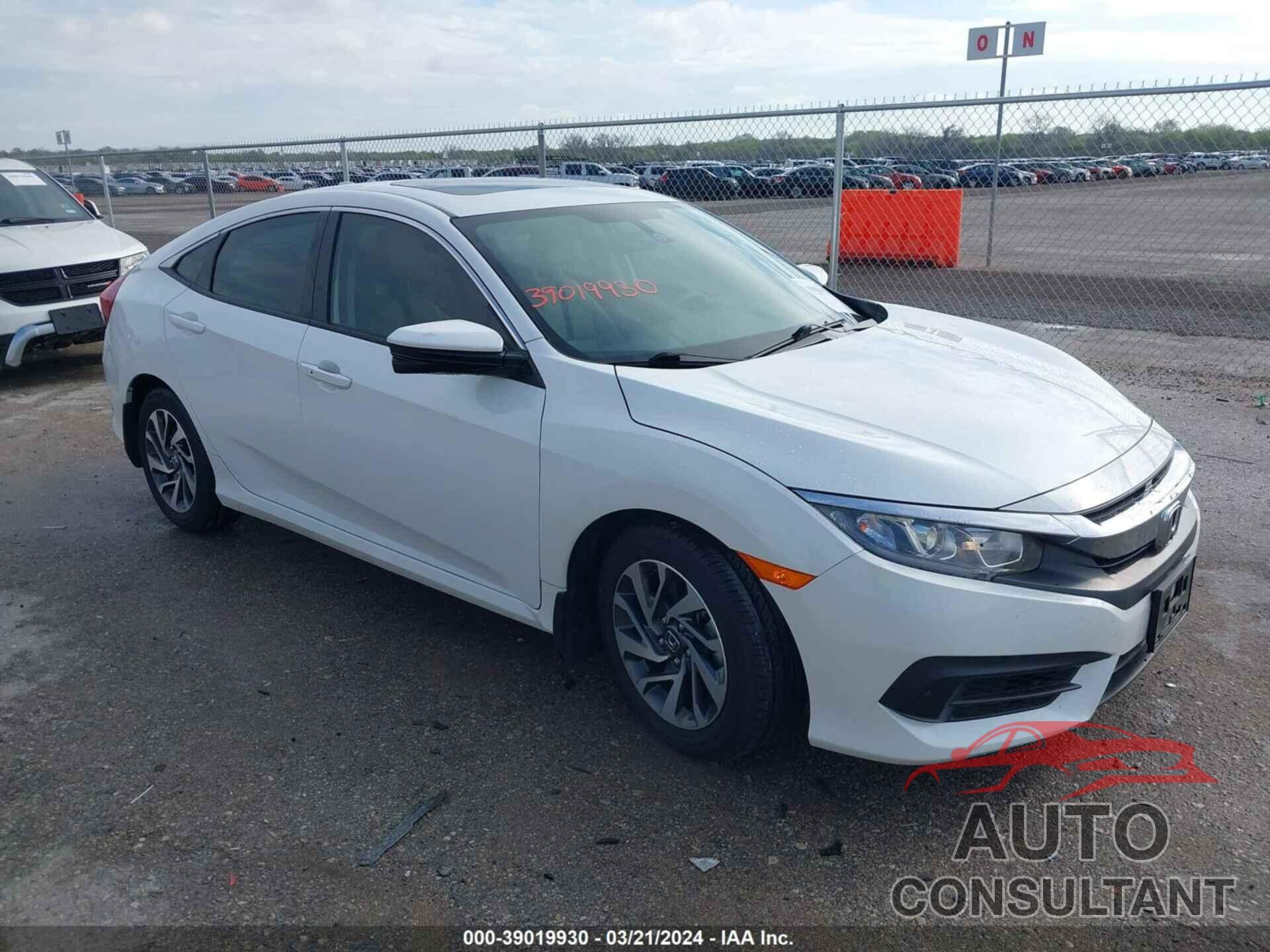 HONDA CIVIC 2018 - 2HGFC2F72JH528980