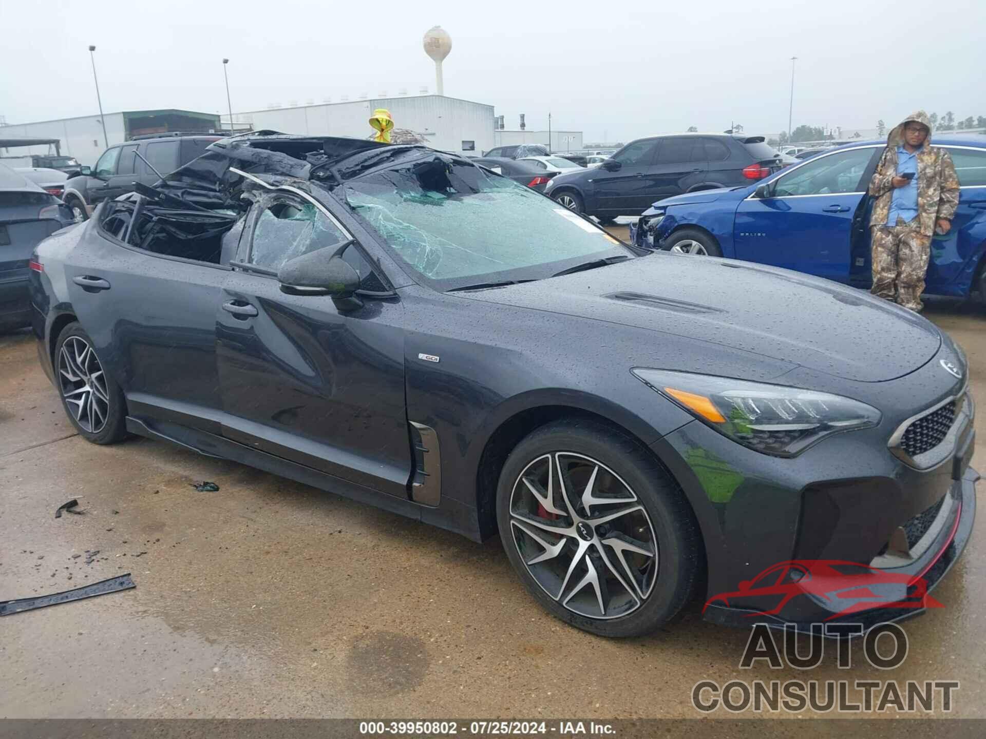 KIA STINGER 2023 - KNAE35LD8P6123588