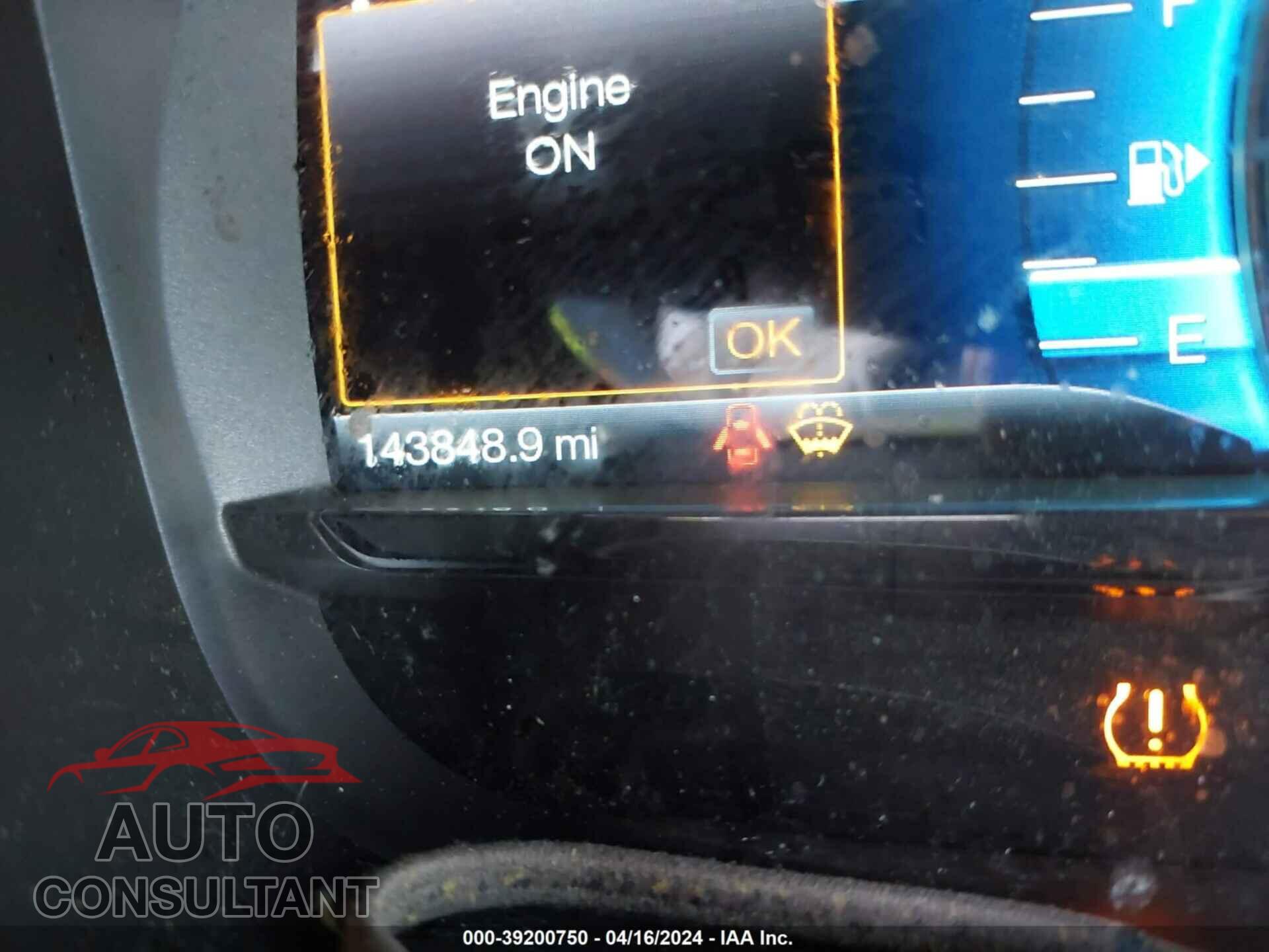 FORD TAURUS 2019 - 1FAHP2F89KG111055