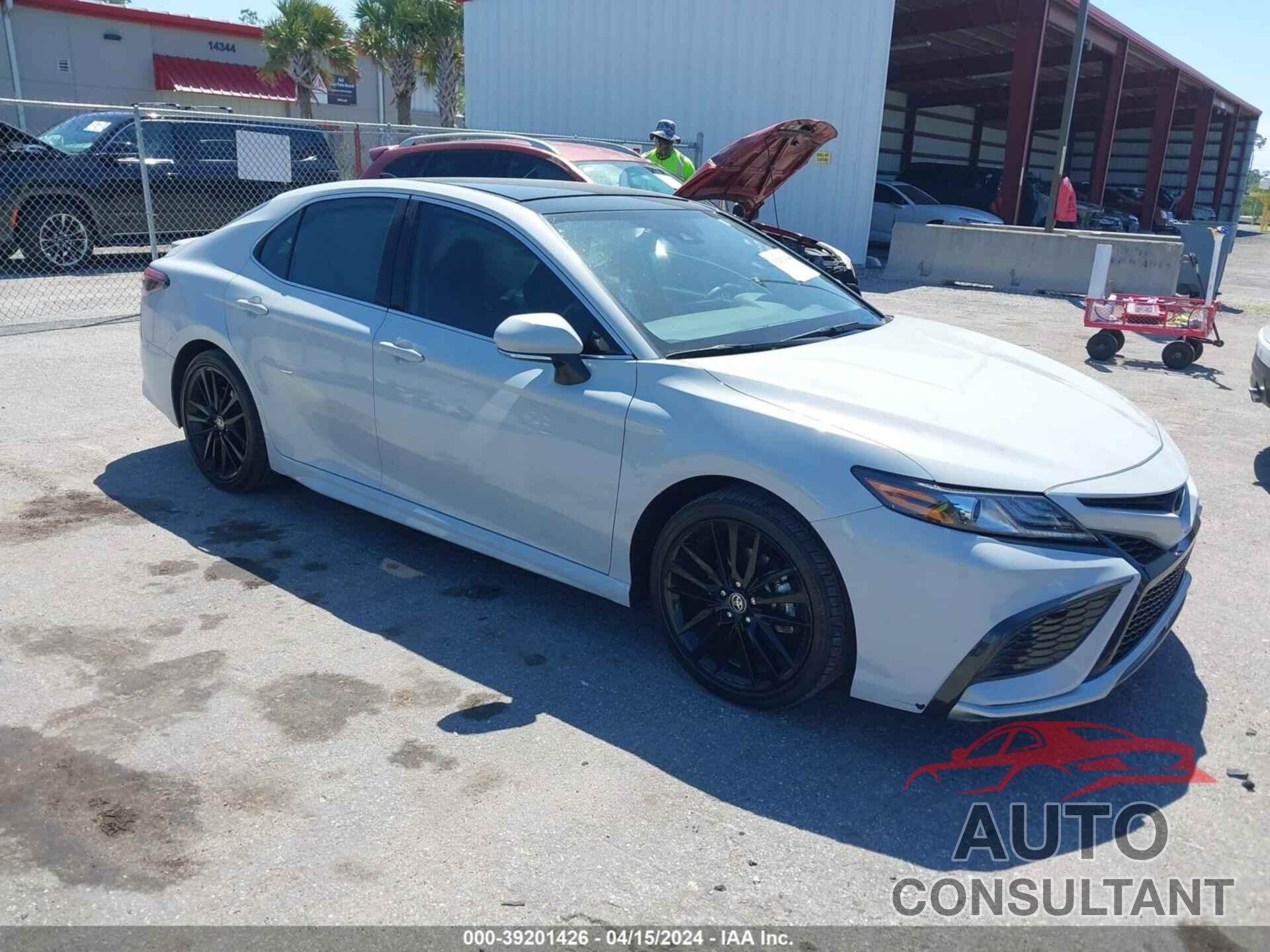 TOYOTA CAMRY 2023 - 4T1K61AK8PU108653