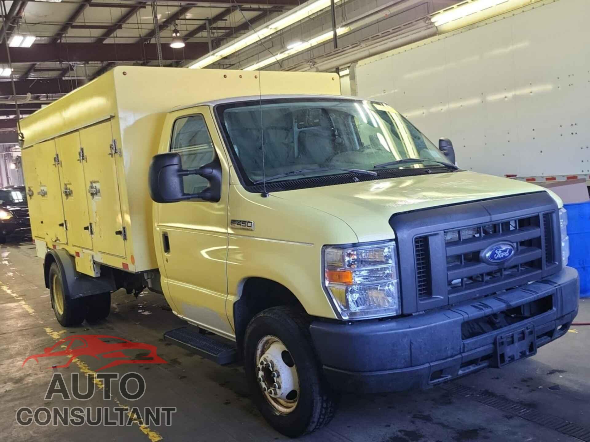 FORD ECONOLINE 2017 - 1FDXE4FS0HDC69101