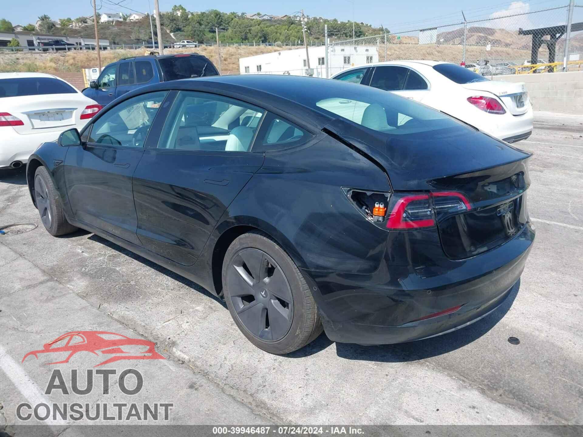 TESLA MODEL 3 2022 - 5YJ3E1EA8NF373933
