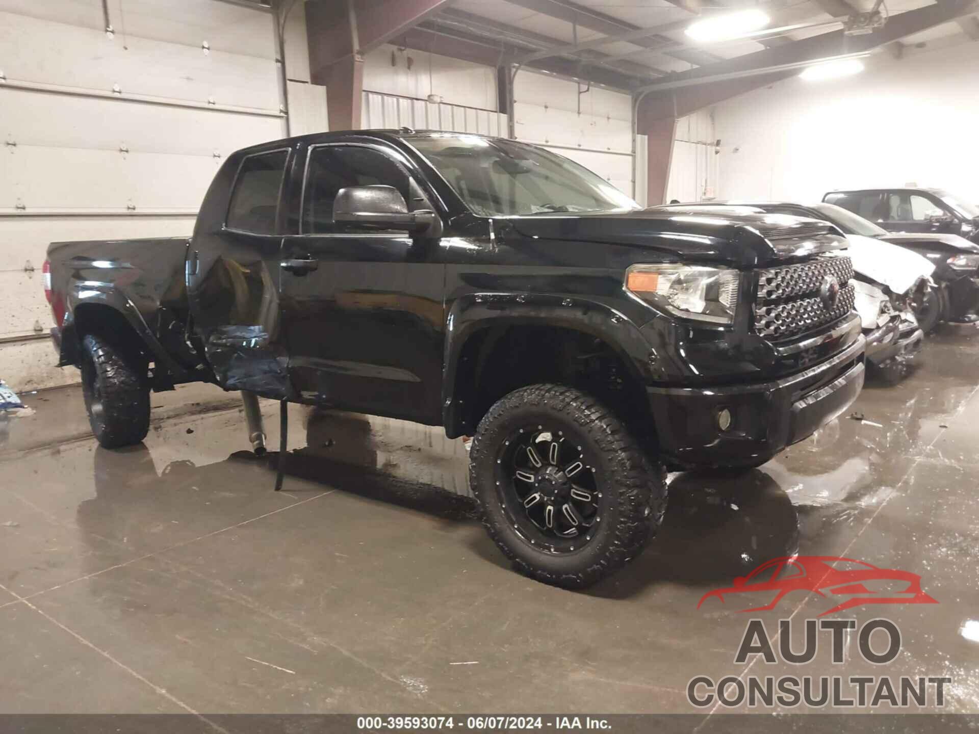 TOYOTA TUNDRA 2019 - 5TFUW5F19KX795234